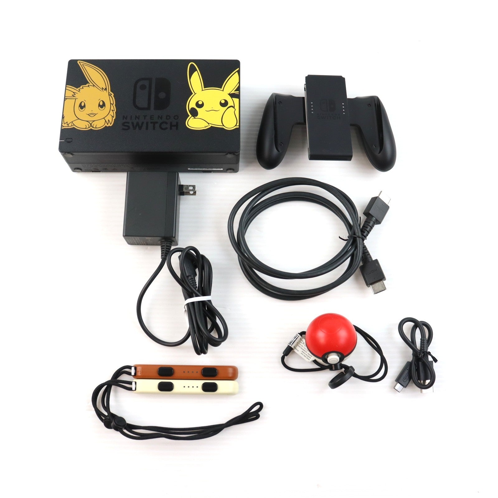 【中古即納】[Switch] (本体)(ソフト無し) Nintendo Switch(ニンテンドースイッチ) ポケットモンスター Let's Go! ピカチュウセット(モンスターボール Plus付き) 任天堂(HAC-S-KFAGA)(20181116)