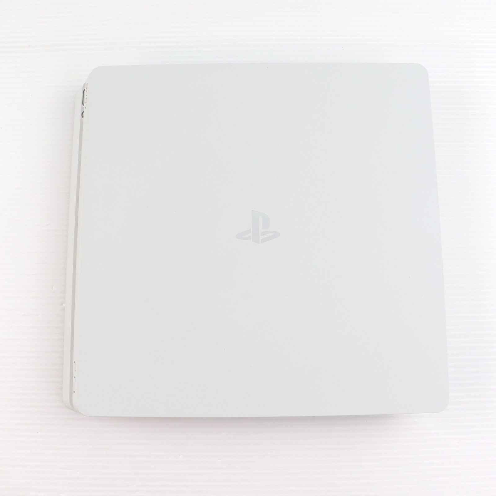 【中古即納】[PS4] (本体) PlayStation 4(プレイステーション4) グレイシャー・ホワイト 1TB SIE(CUH-2200BB02)(20180709)