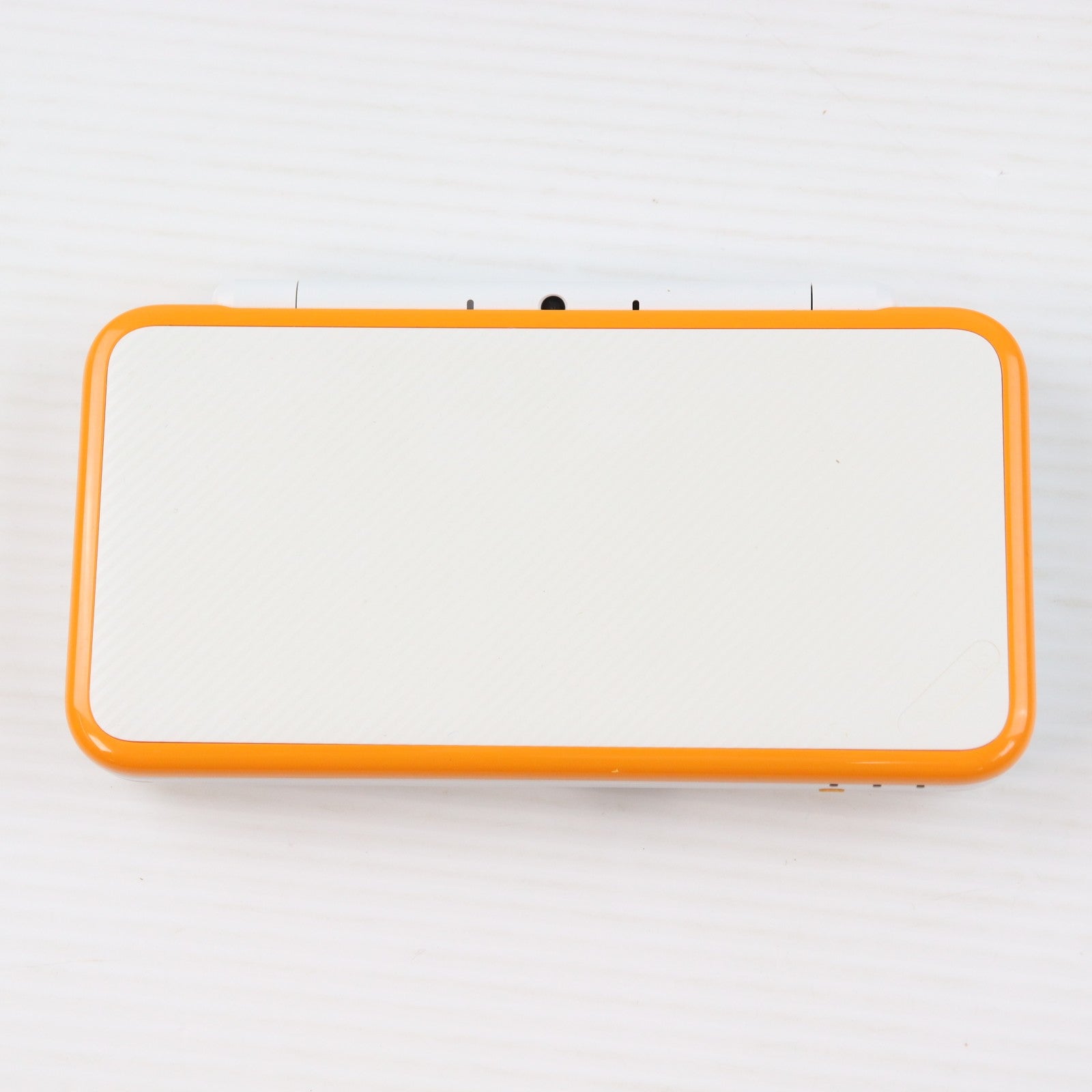 【中古即納】[3DS] (本体) Newニンテンドー2DS LL ホワイト×オレンジ 任天堂(JAN-S-OAAA)(20170713)