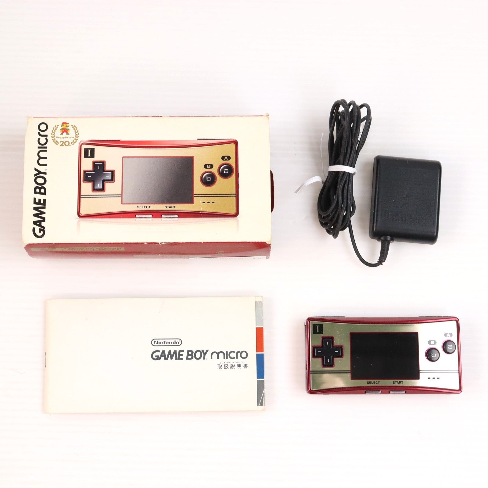 【中古即納】[GBA] (本体) GAMEBOY micro(ゲームボーイミクロ) ファミコンバージョン 任天堂(OXY-S-GA)(20050913)