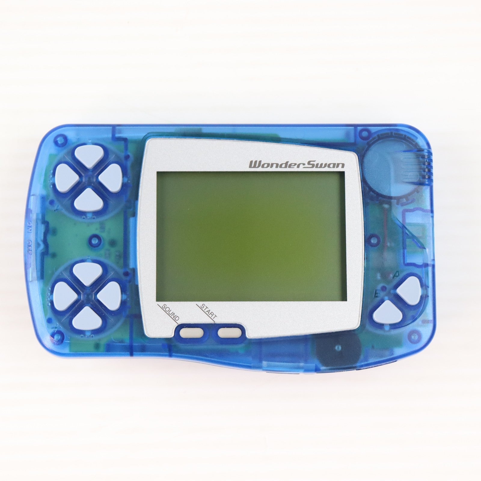 【中古即納】[WS] (本体) WonderSwan(ワンダースワン) スケルトンブルー バンダイ(SWJ-77701B)(19990304)