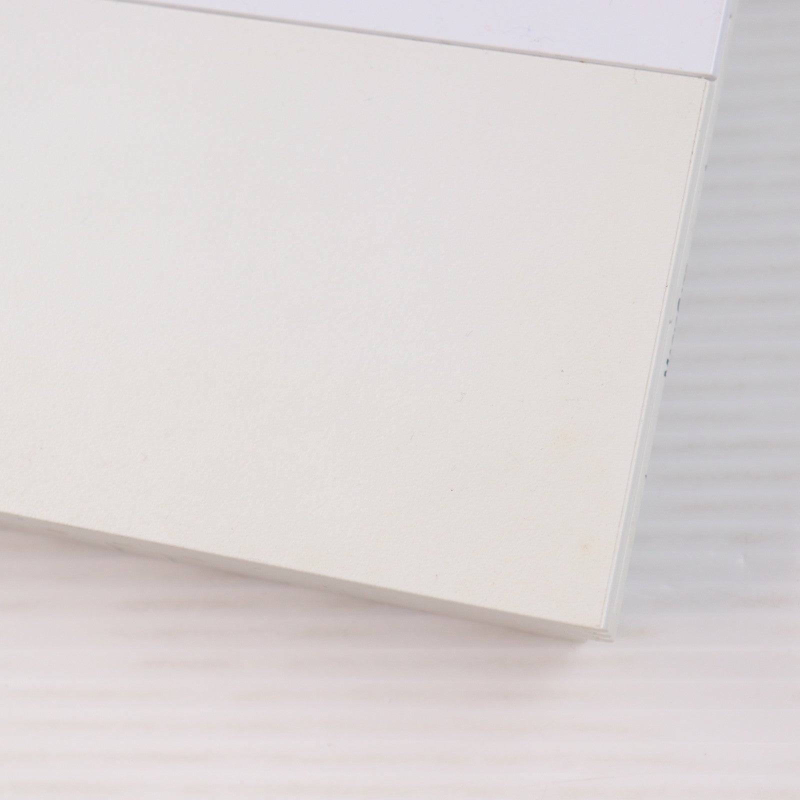 【中古即納】[PS2] (本体) プレイステーション2 PlayStation2 セラミック・ホワイト SCE(SCPH-77000CW)(20060915)