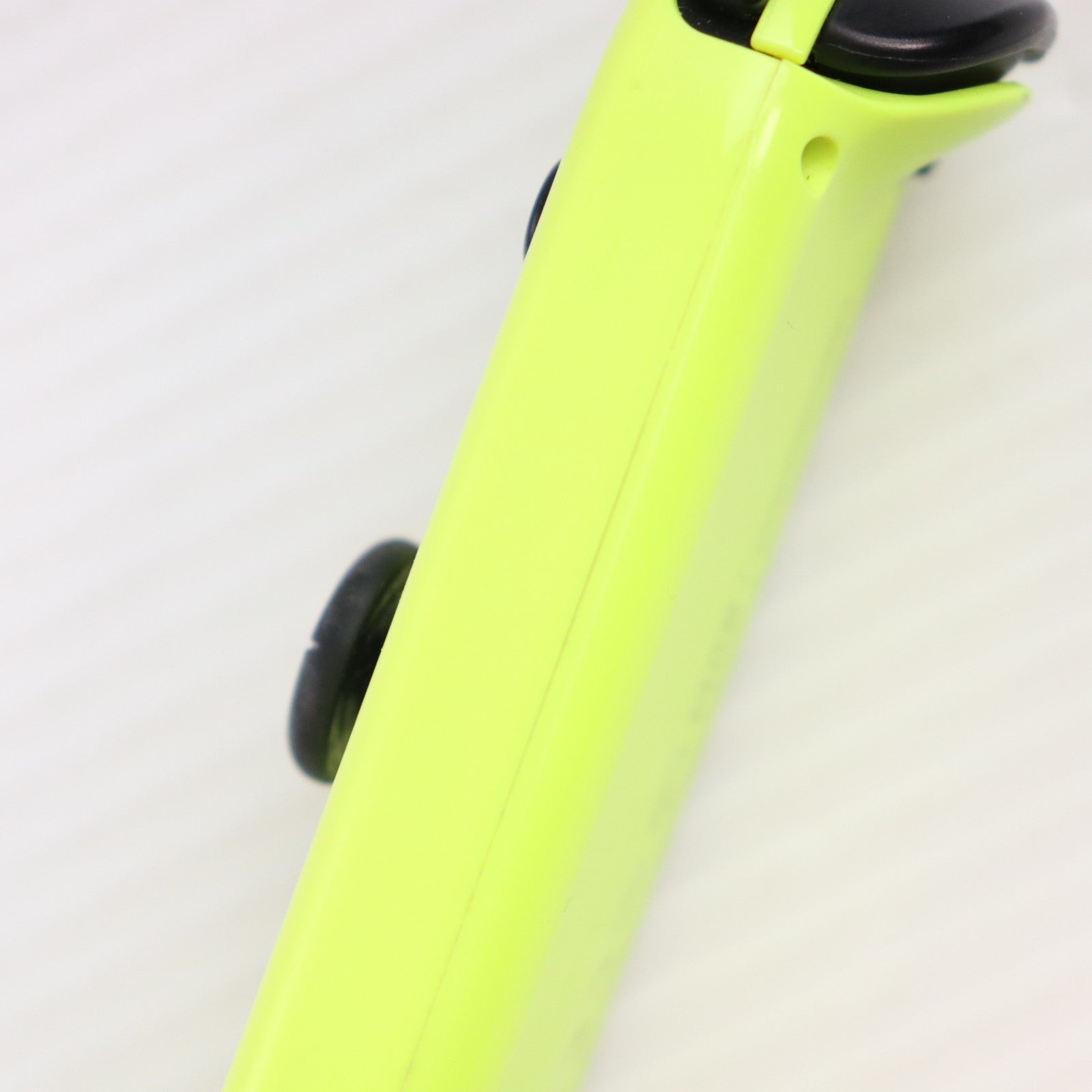 【中古即納】[Switch] (本体) Nintendo Switch(ニンテンドースイッチ) Joy-Con(L) ネオンブルー/R ネオンレッド 任天堂(HAC-S-KABAA)(20170303)