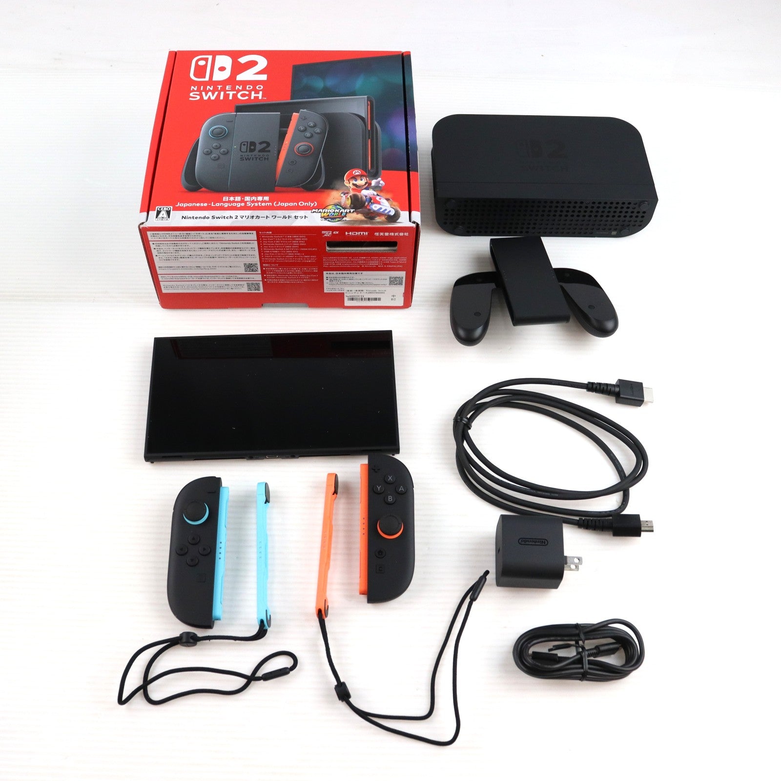 【中古即納】[Switch2] (本体)(未使用) Nintendo Switch 2(ニンテンドースイッチ2)(日本語・国内専用) マリオカート ワールド セット 任天堂(BEE-S-KB6PA)(20250605)