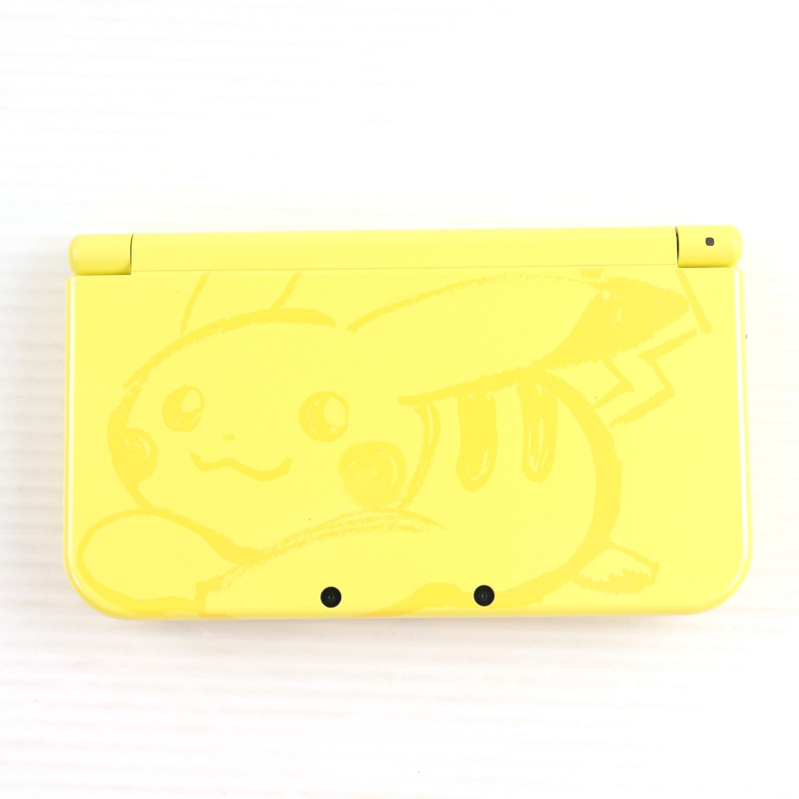 【中古即納】[3DS] (本体) Newニンテンドー3DS LL ピカチュウ イエロー 任天堂(RED-S-YCAA)(20161118)