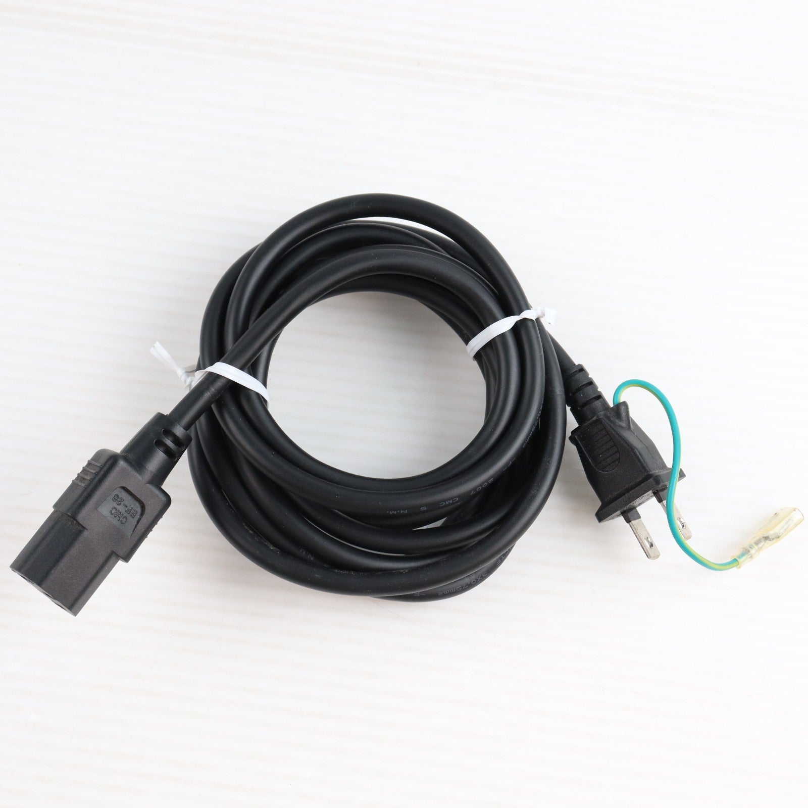 【中古即納】[PS3] (本体) METAL GEAR SOLID 4 GUNS OF THE PATRIOTS(メタルギアソリッド4 ガンズ・オブ・ザ・パトリオット) プレミアムパック コナミデジタルエンタテインメント(VT008-J1)(20080612)