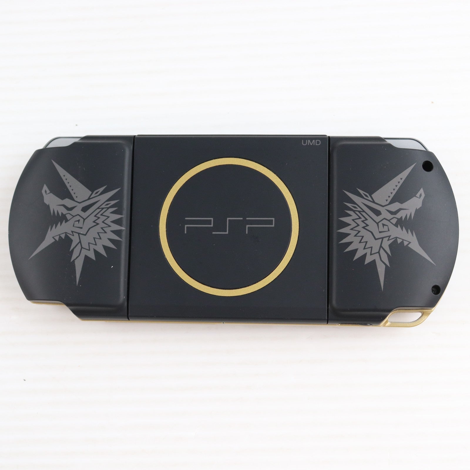 【中古即納】[PSP] (本体) PlayStation Portable(プレイステーション・ポータブル) モンスターハンターポータブル3rdハンターズモデル SCE(PSP-3000MHB)(20101201)