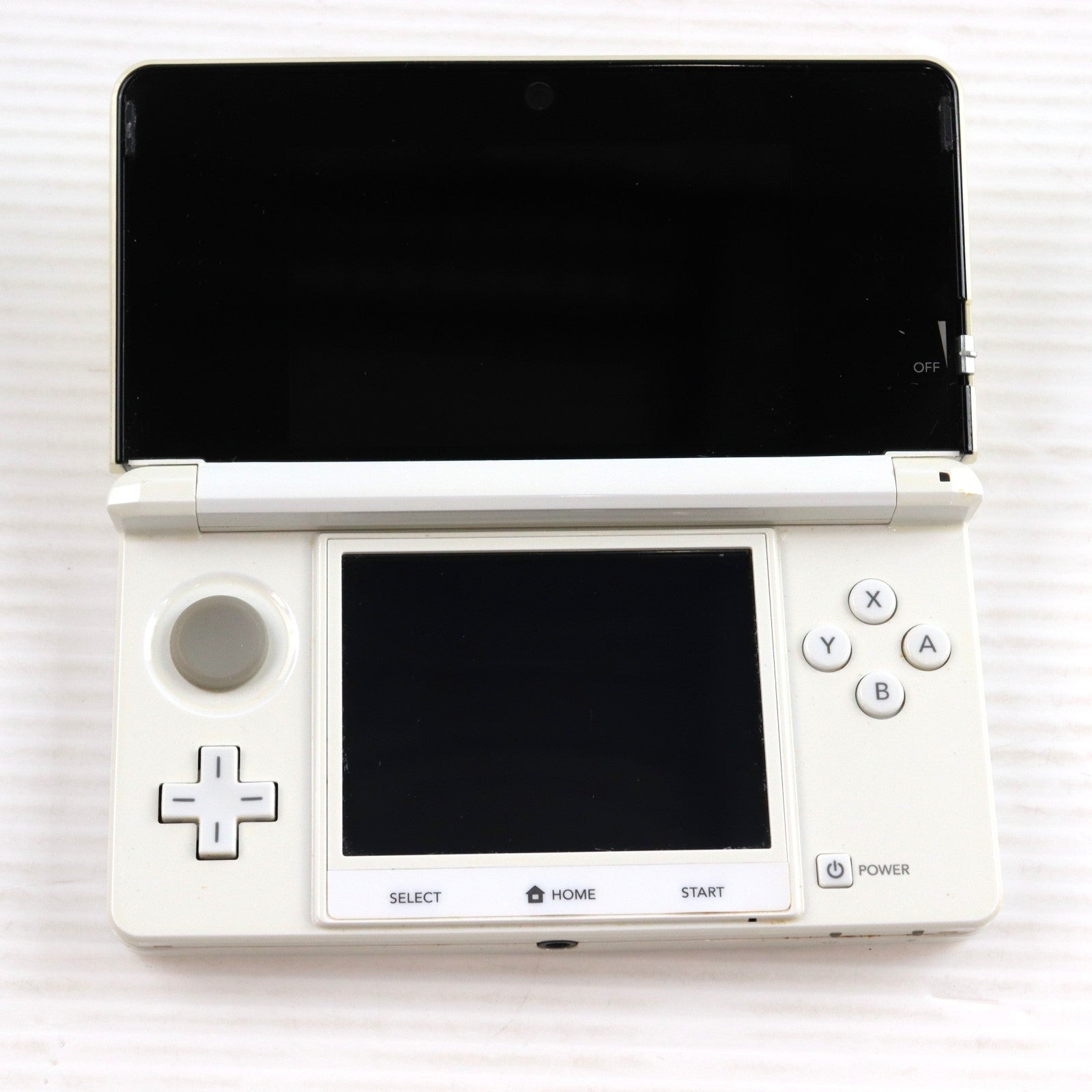 【中古即納】[3DS] (本体) ニンテンドー3DS アイスホワイト 任天堂(CTR-S-WAAA)(20111103)