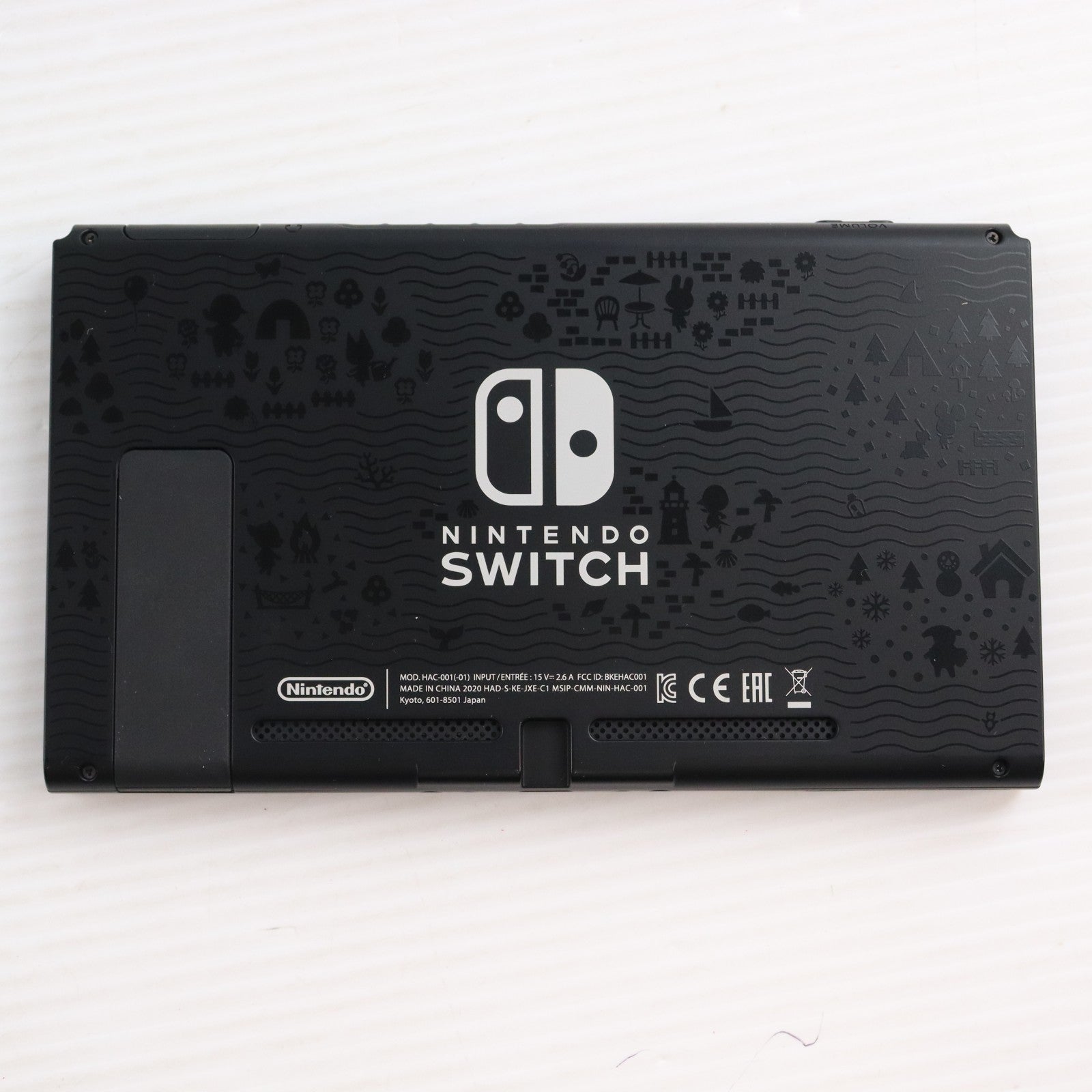 【中古即納】[Switch] (本体)(ソフト無し) Nintendo Switch(ニンテンドースイッチ) あつまれ どうぶつの森セット 任天堂(HAD-S-KEAGC)(20200320)