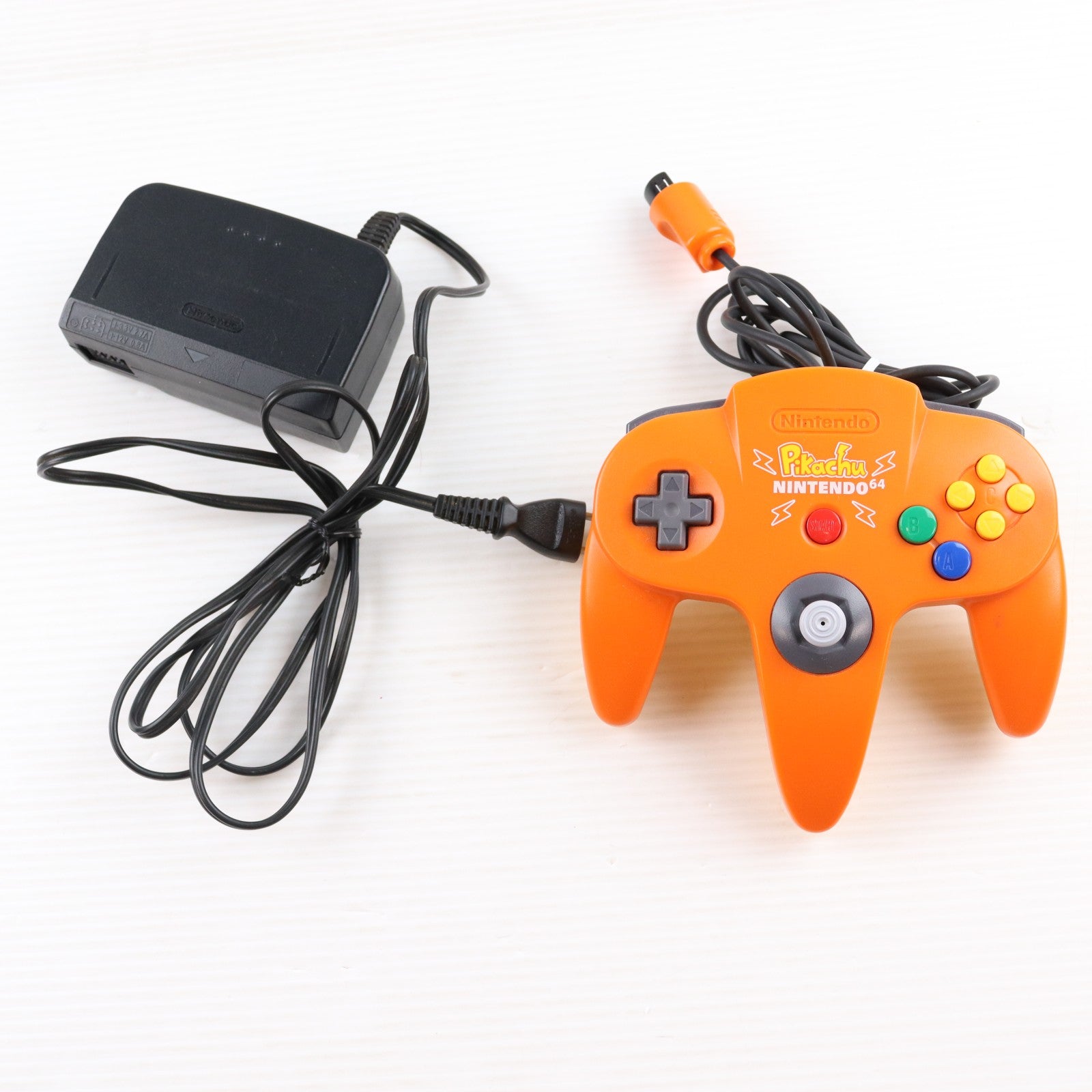 【中古即納】[N64] (本体) ピカチュウ NINTENDO64(ニンテンドウ64/ニンテンドー64) オレンジ&イエロー 任天堂(NUS-101)(20000721)