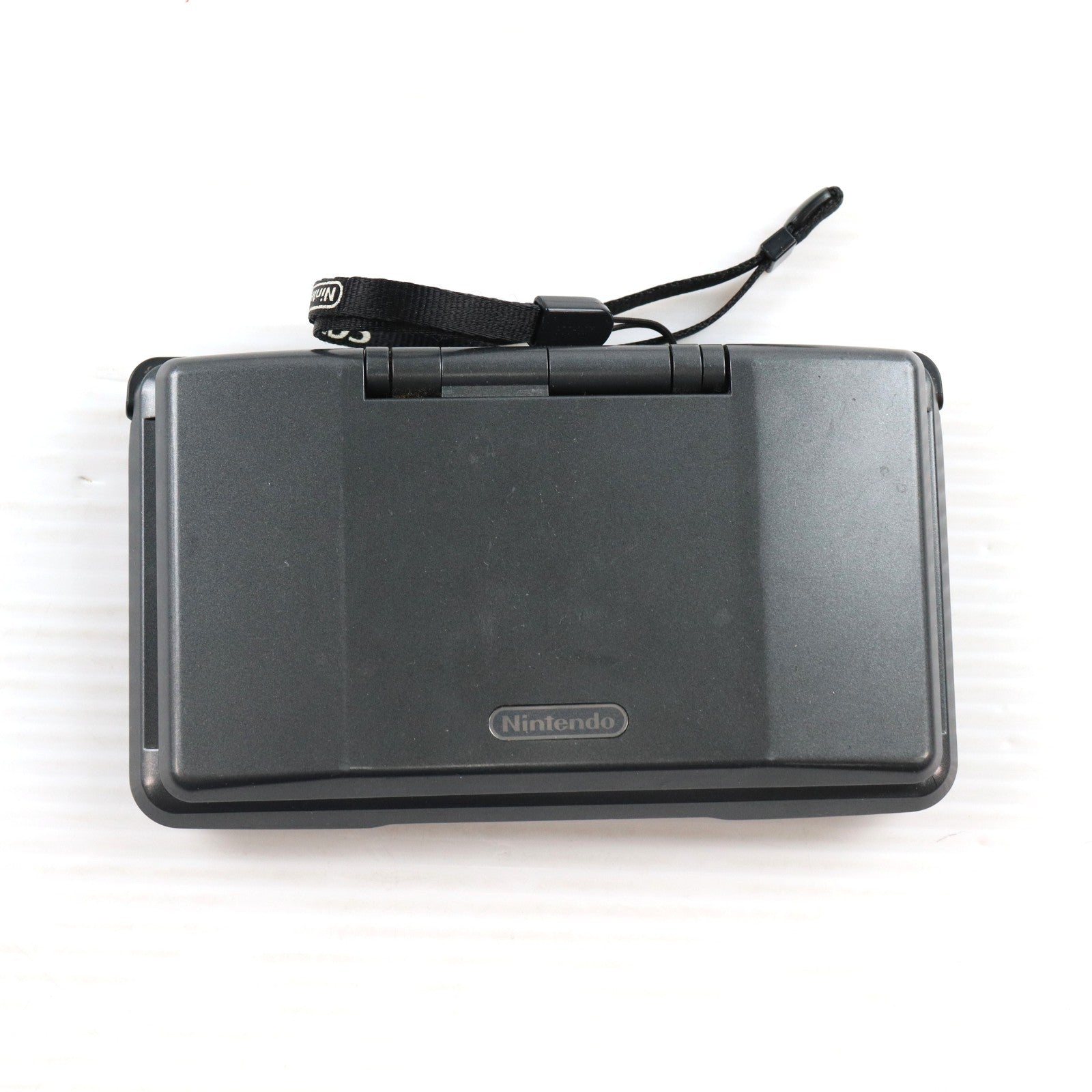 【中古即納】[NDS] (本体) ニンテンドーDS グラファイトブラック 任天堂(NTR-S-ZKKA)(20050324)