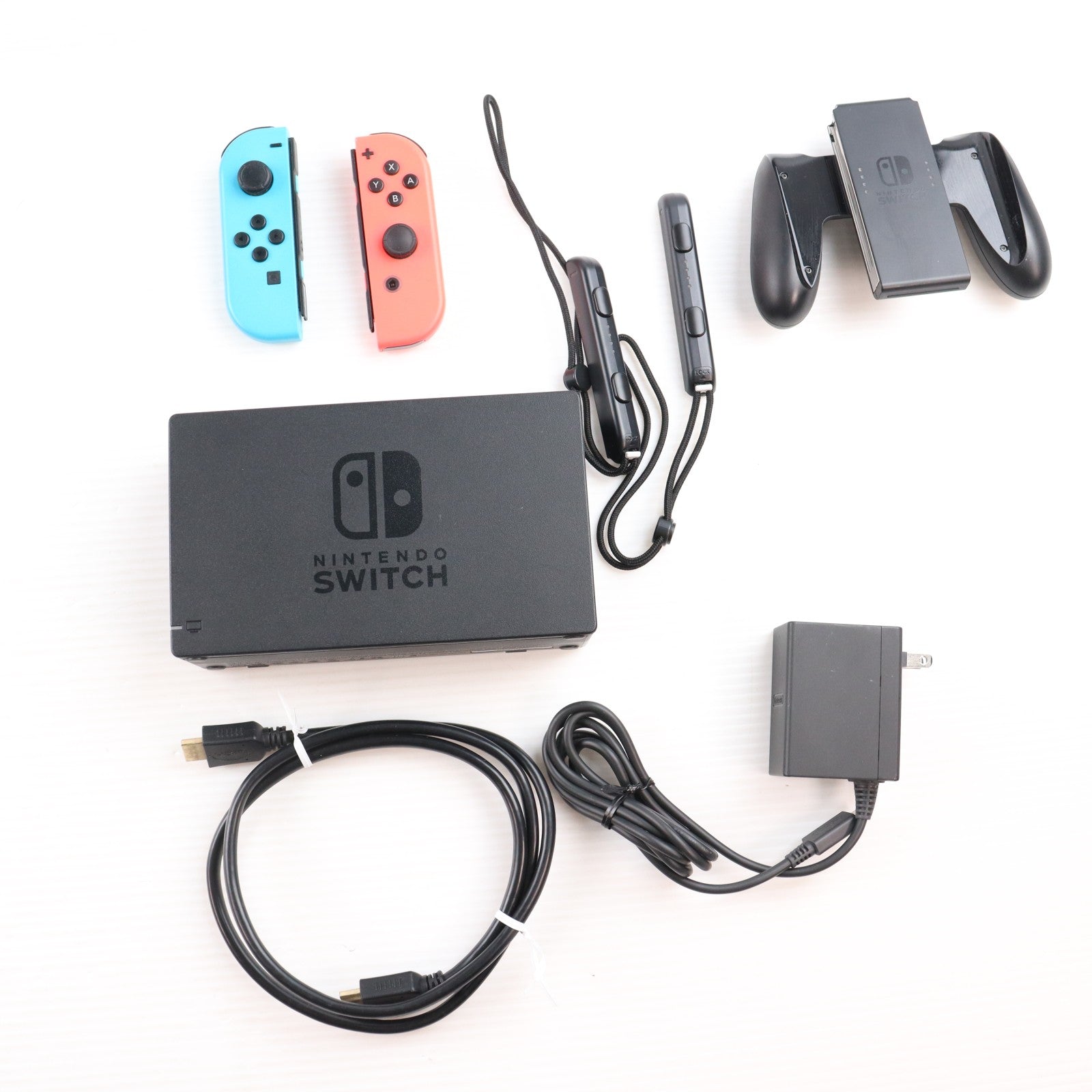 【中古即納】[Switch] (本体) Nintendo Switch(ニンテンドースイッチ) Joy-Con(L) ネオンブルー/R ネオンレッド 任天堂(HAD-S-KABAH)(20190830)