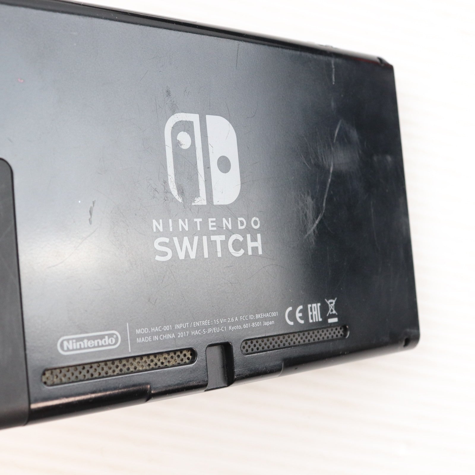 【中古即納】[Switch] (本体) Nintendo Switch(ニンテンドースイッチ) Joy-Con(L) ネオンブルー/(R) ネオンレッド 任天堂(HAD-S-KABAA)(20190830)