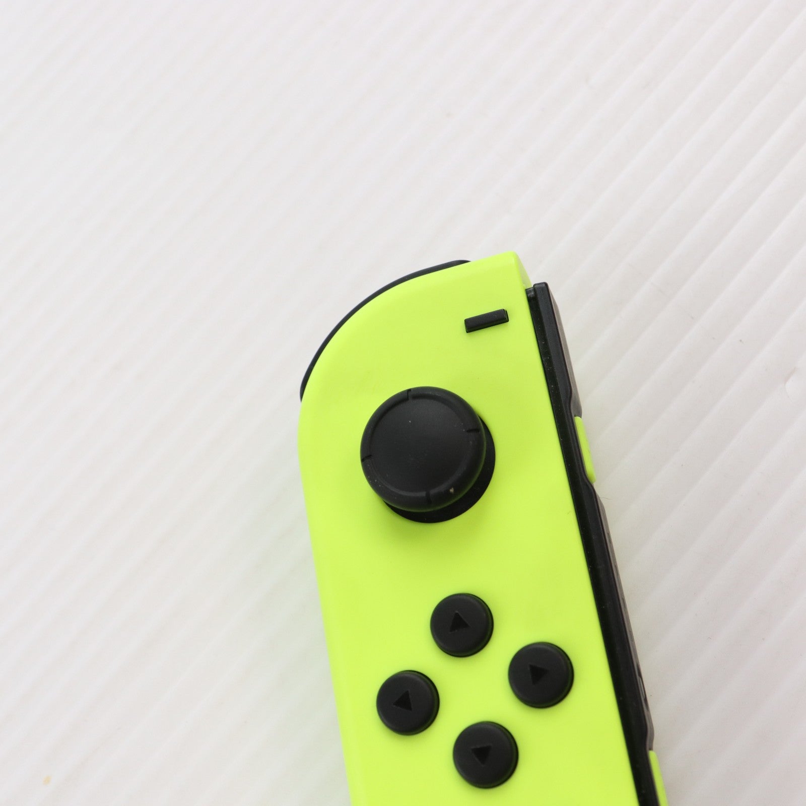 【中古即納】[Switch] (本体) マイニンテンドーストア限定 (新型)Nintendo Switch(ニンテンドースイッチ) Joy-Con(L) ネオンイエロー/(R) ネオングリーン Joy-Conストラップ ブラック 任天堂(HAD-S-KAYAA)(20190830)