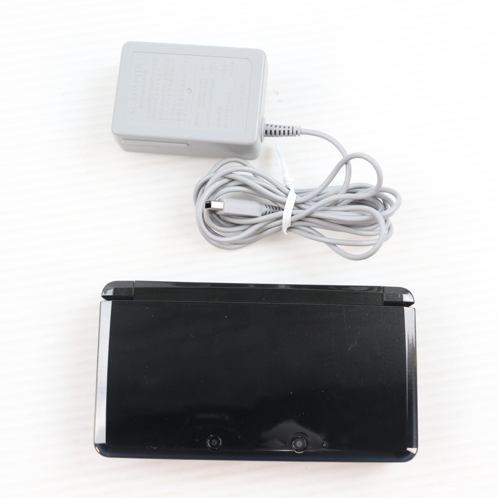 【中古即納】[3DS] (本体) ニンテンドー3DS コスモブラック 任天堂(CTR-S-KAAA)(20110226)