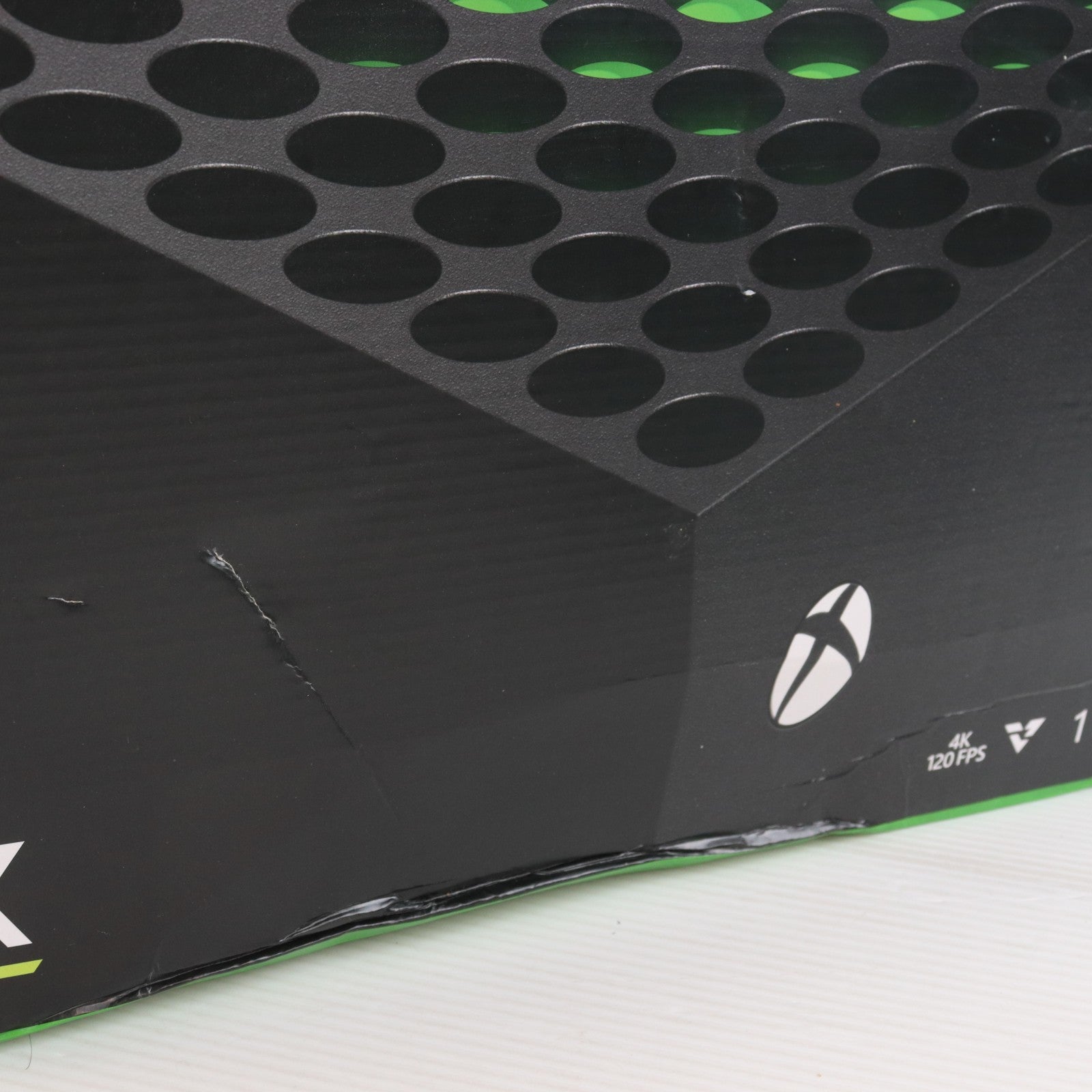 【中古即納】[XboxX/S] (本体) Xbox Series X 1TB 日本マイクロソフト(RRT-00015)(20201110)