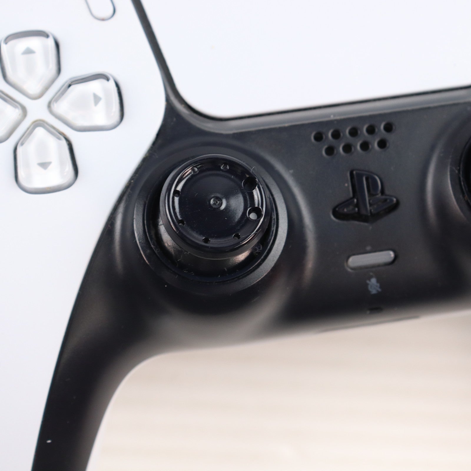 【中古即納】[PS5] (本体) PlayStation 5(プレイステーション5) SIE(CFI-1100A01)(20210824)