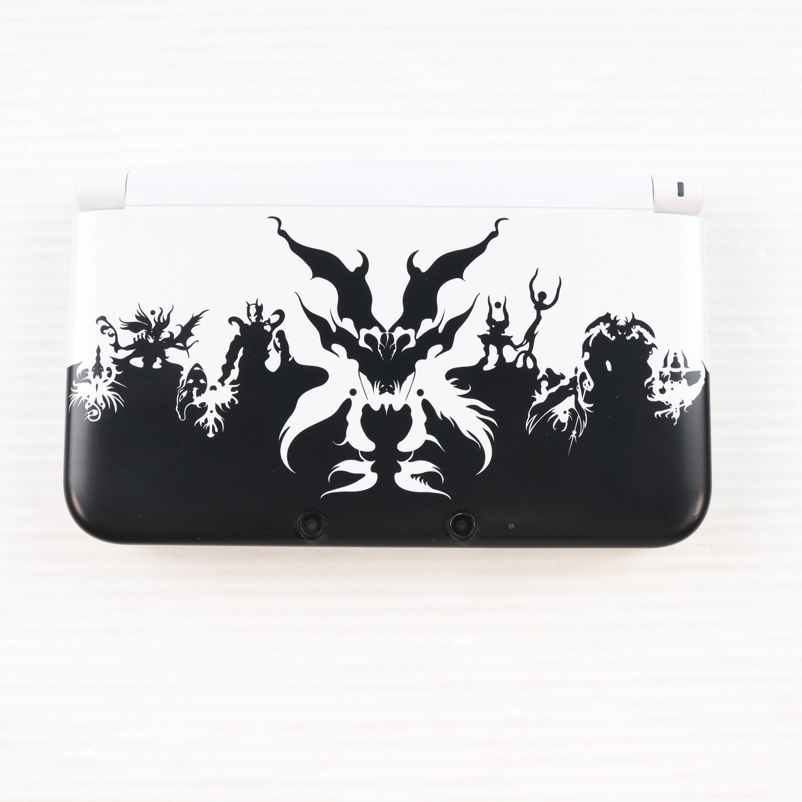 【中古即納】[3DS] (本体) 真・女神転生IV 限定モデル(ニンテンドー3DS LL限定本体同梱) アトラス(SPR-S-WDDM)(20130523)