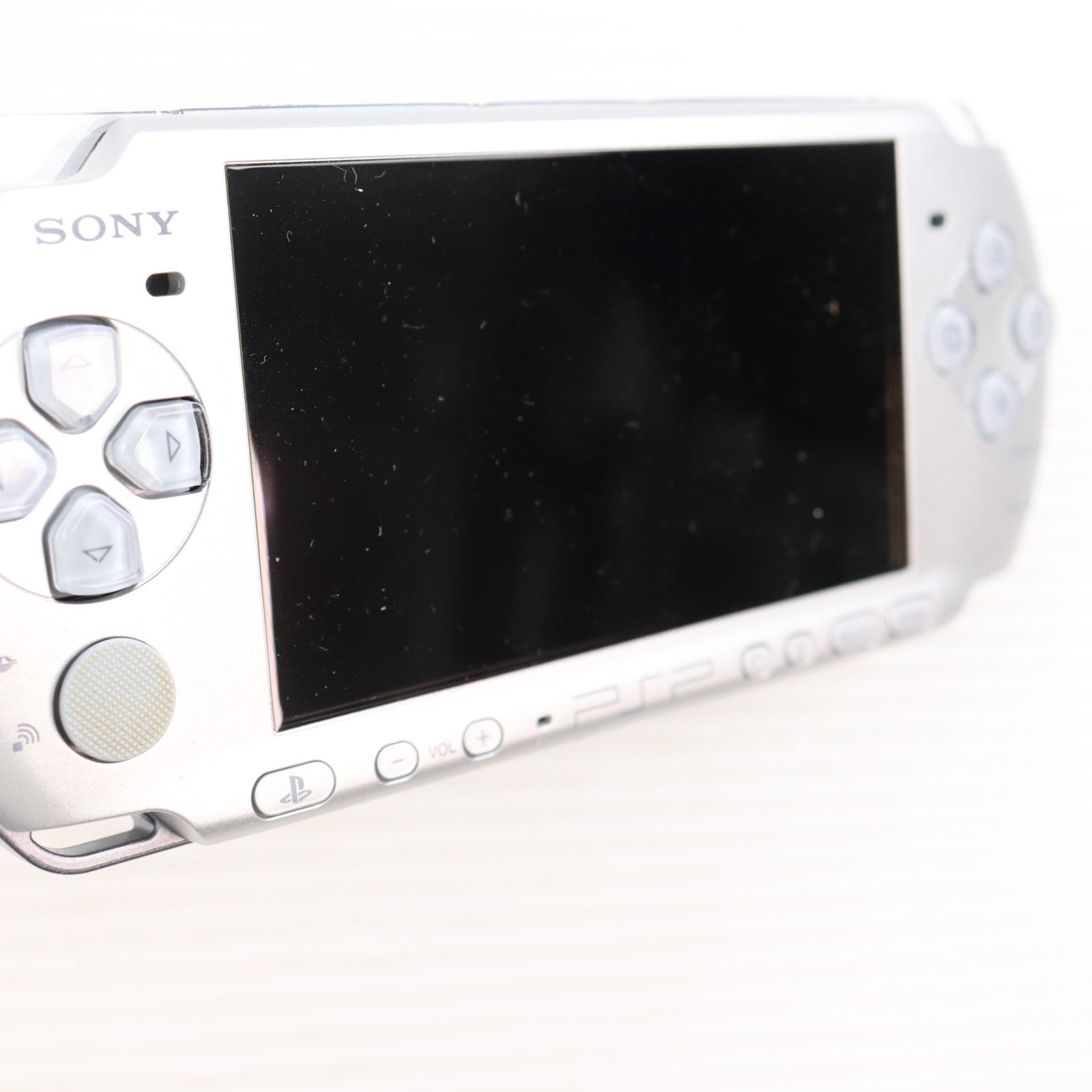 【中古即納】[PSP] (本体) PlayStation Portable(プレイステーション・ポータブル) ミスティック・シルバー SCE(PSP-3000MS)(20081016)