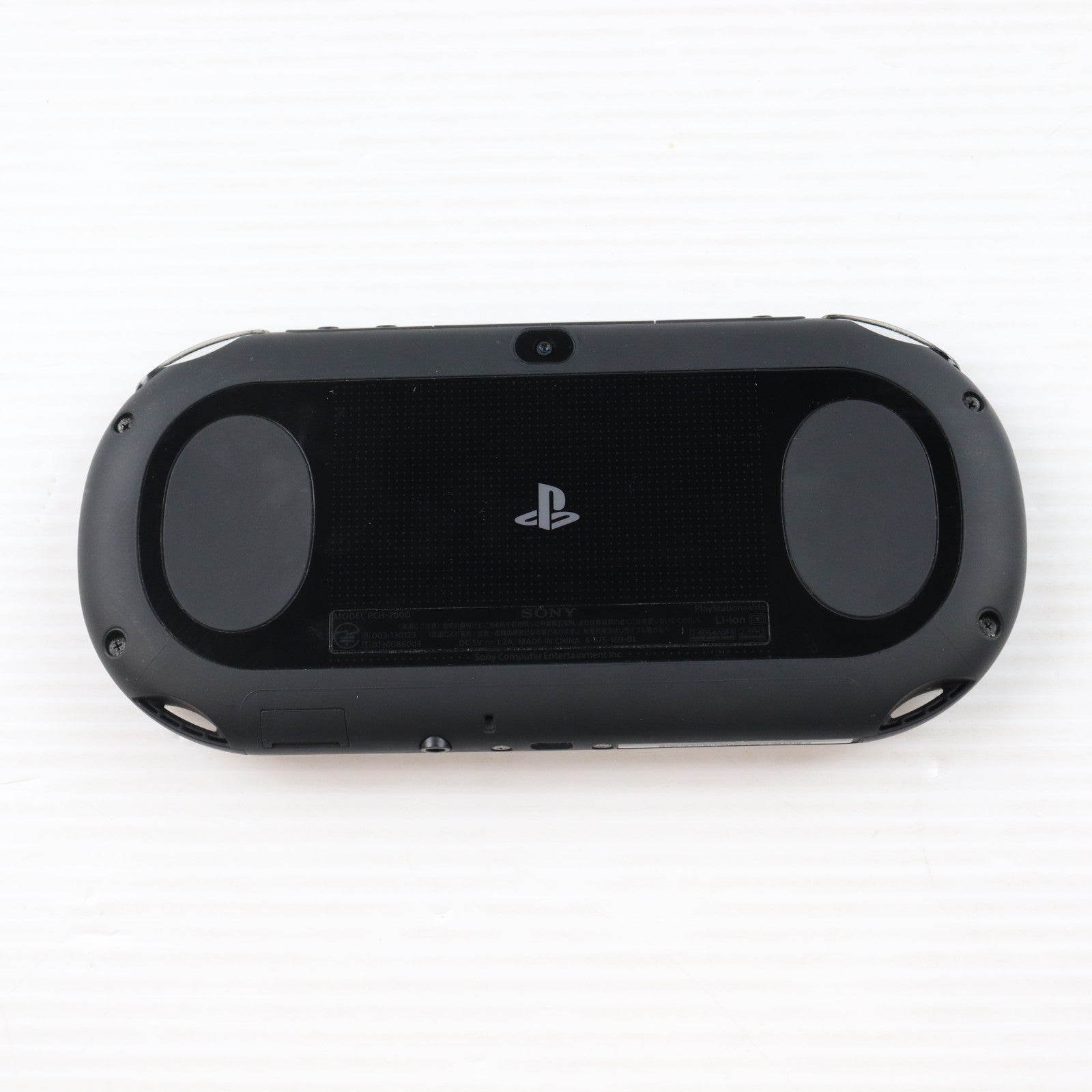 【中古即納】[PSVita] (本体) PlayStation Vita(プレイステーション ヴィータ) Wi-Fiモデル ブラック SCE(PCH-2000ZA11)(20131010)