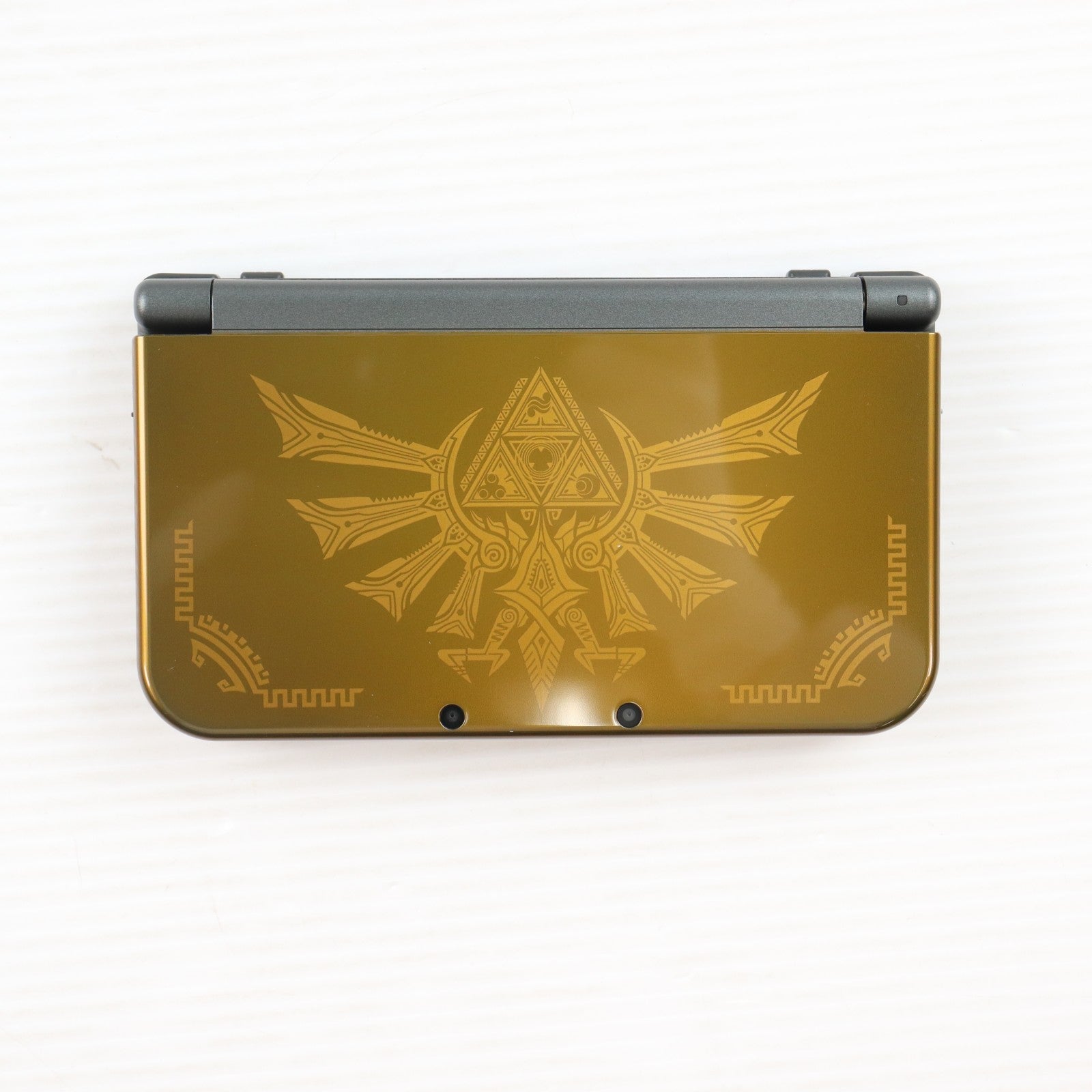 【中古即納】[3DS] (本体) Newニンテンドー3DS LL ハイラル エディション 任天堂(RED-S-DCGB)(20160121)