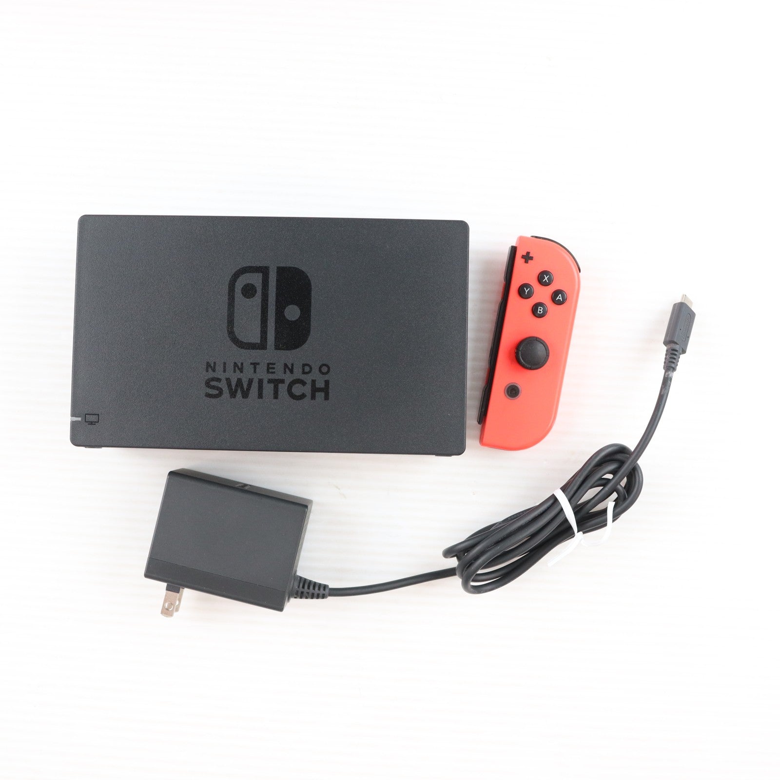【中古即納】[Switch] (本体) Nintendo Switch(ニンテンドースイッチ) Joy-Con(L) ネオンブルー/R ネオンレッド 任天堂(HAC-S-KABAA)(20170303)