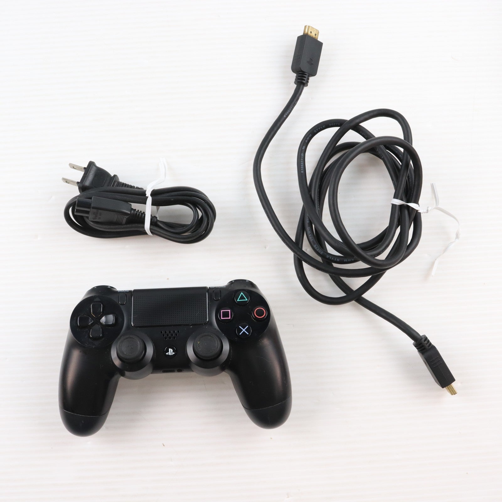 【中古即納】[PS4] (本体) PlayStation 4(プレイステーション4) ジェット・ブラック HDD500GB SCE(CUH-1200AB01)(20150625)