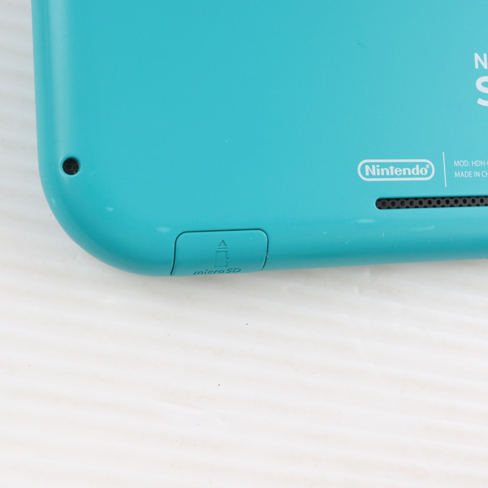 【中古即納】[Switch] (本体) Nintendo Switch Lite(ニンテンドースイッチライト) ターコイズ 任天堂(HDH-S-BAZAA)(20190920)