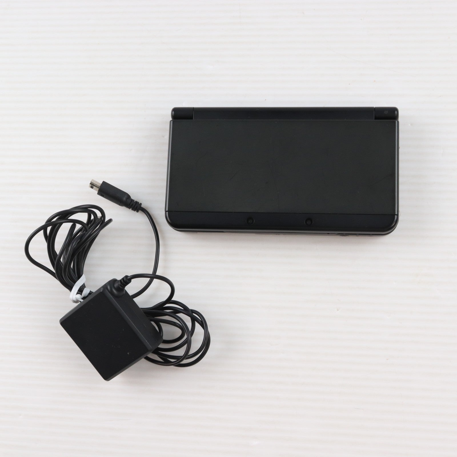 【中古即納】[3DS] (本体) Newニンテンドー3DS ブラック 任天堂(KTR-S-KAAA)(20141011)