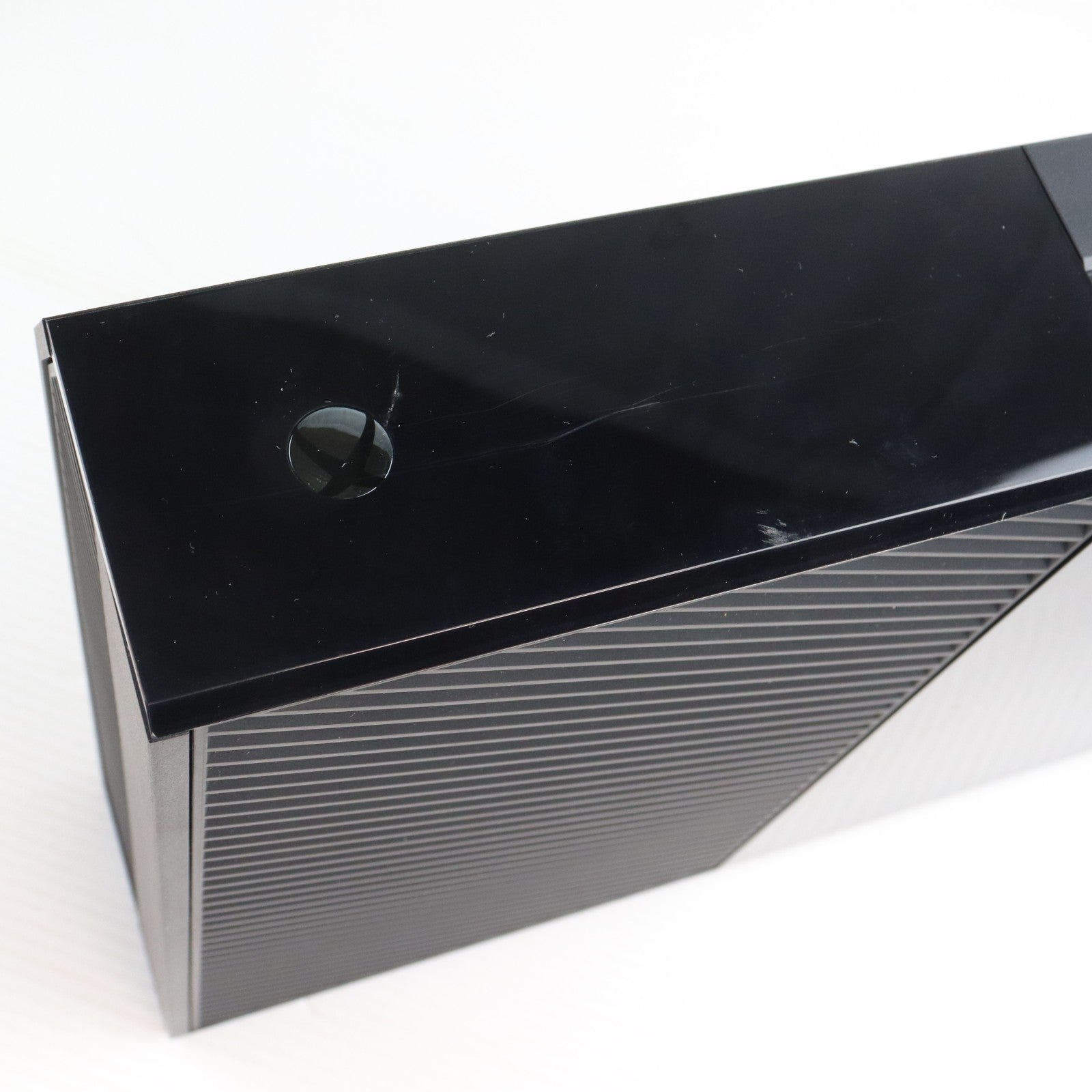 【中古即納】[XboxOne] (本体) Xbox One(タイタンフォール同梱版) 日本マイクロソフト(5C7-00034)(20140904)