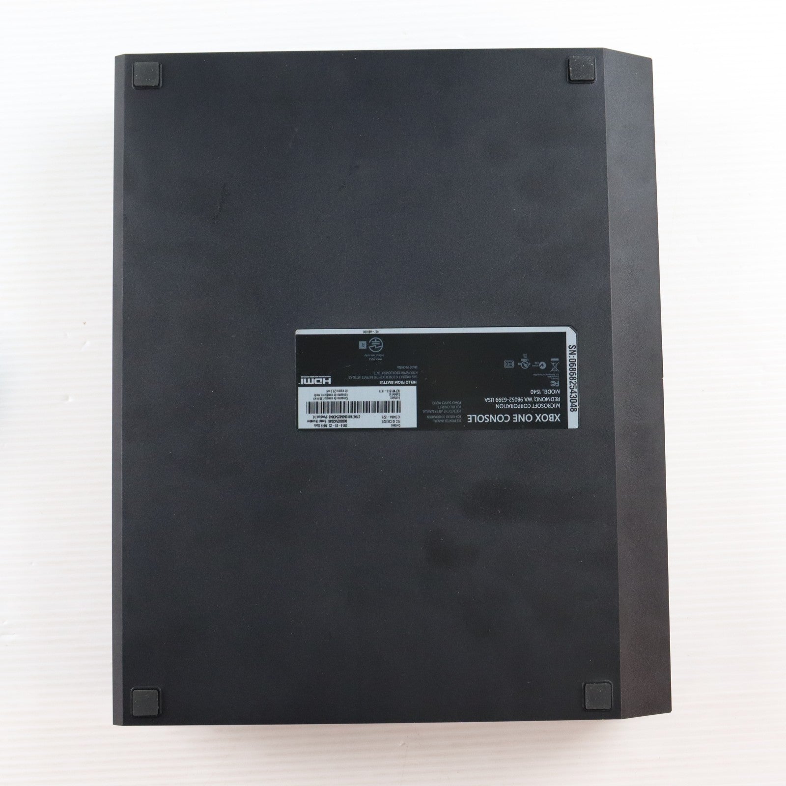 【中古即納】[XboxOne] (本体) Xbox One(タイタンフォール同梱版) 日本マイクロソフト(5C7-00034)(20140904)