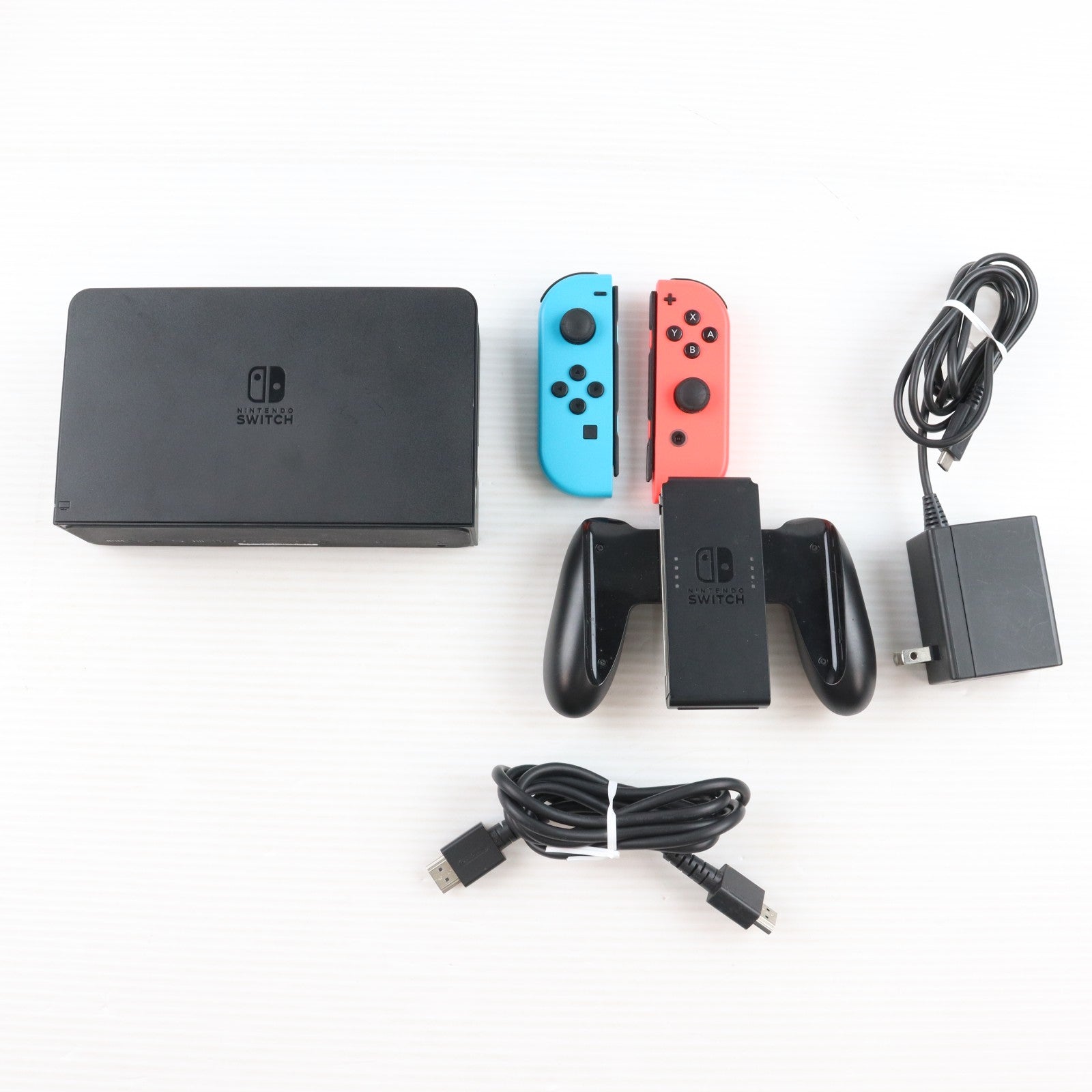 【中古即納】[Switch] (本体) Nintendo Switch(ニンテンドースイッチ) 有機ELモデル Joy-Con(L) ネオンブルー/R ネオンレッド 任天堂(HEG-S-KABAA)(20211008)