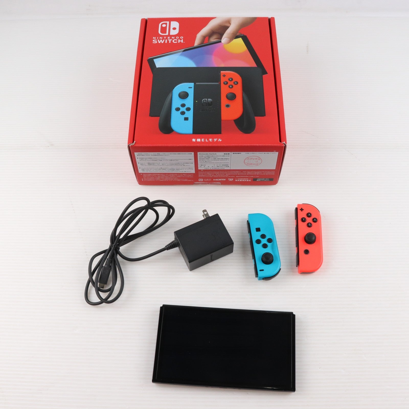 【中古即納】[Switch] (本体) Nintendo Switch(ニンテンドースイッチ) 有機ELモデル Joy-Con(L) ネオンブルー/R ネオンレッド 任天堂(HEG-S-KABAA)(20211008)