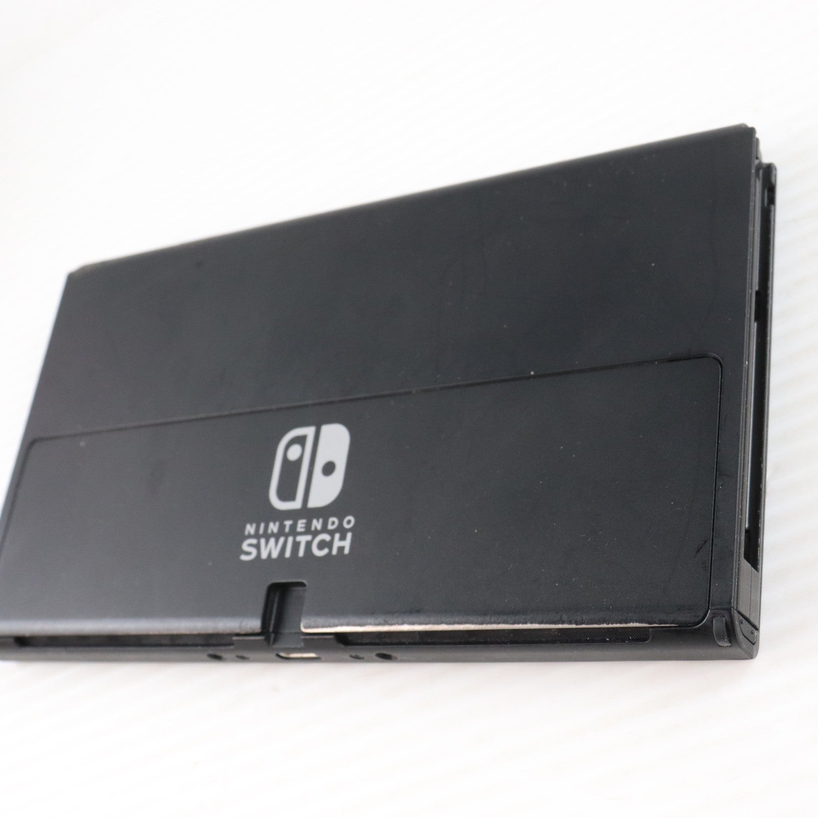 【中古即納】[Switch] (本体) Nintendo Switch(ニンテンドースイッチ) 有機ELモデル Joy-Con(L) ネオンブルー/R ネオンレッド 任天堂(HEG-S-KABAA)(20211008)