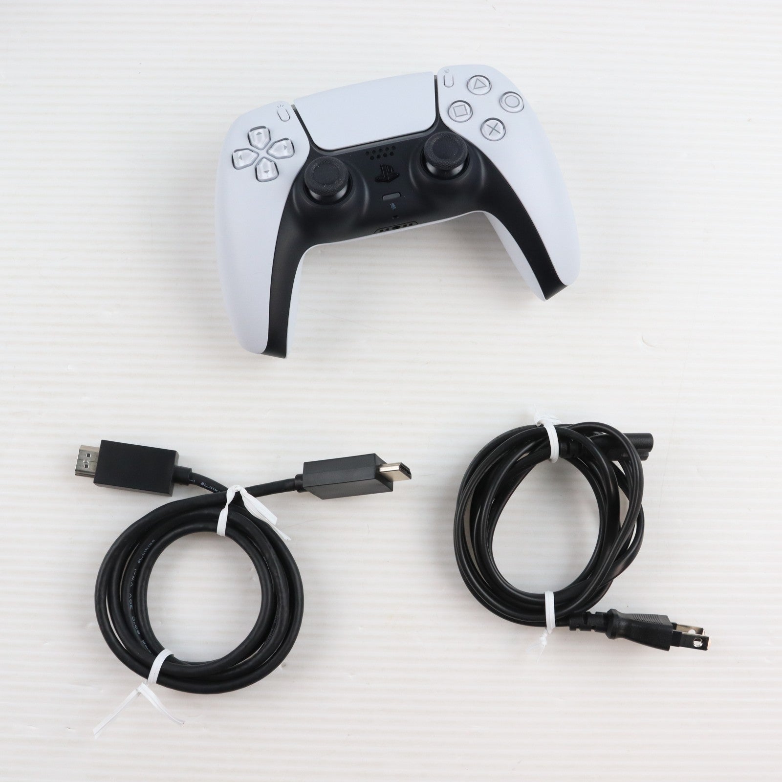 【中古即納】[PS5] (本体) PlayStation 5(プレイステーション5) slimモデル(スリムモデル) デジタル・エディション SIE(CFI-2000B01)(20231110)