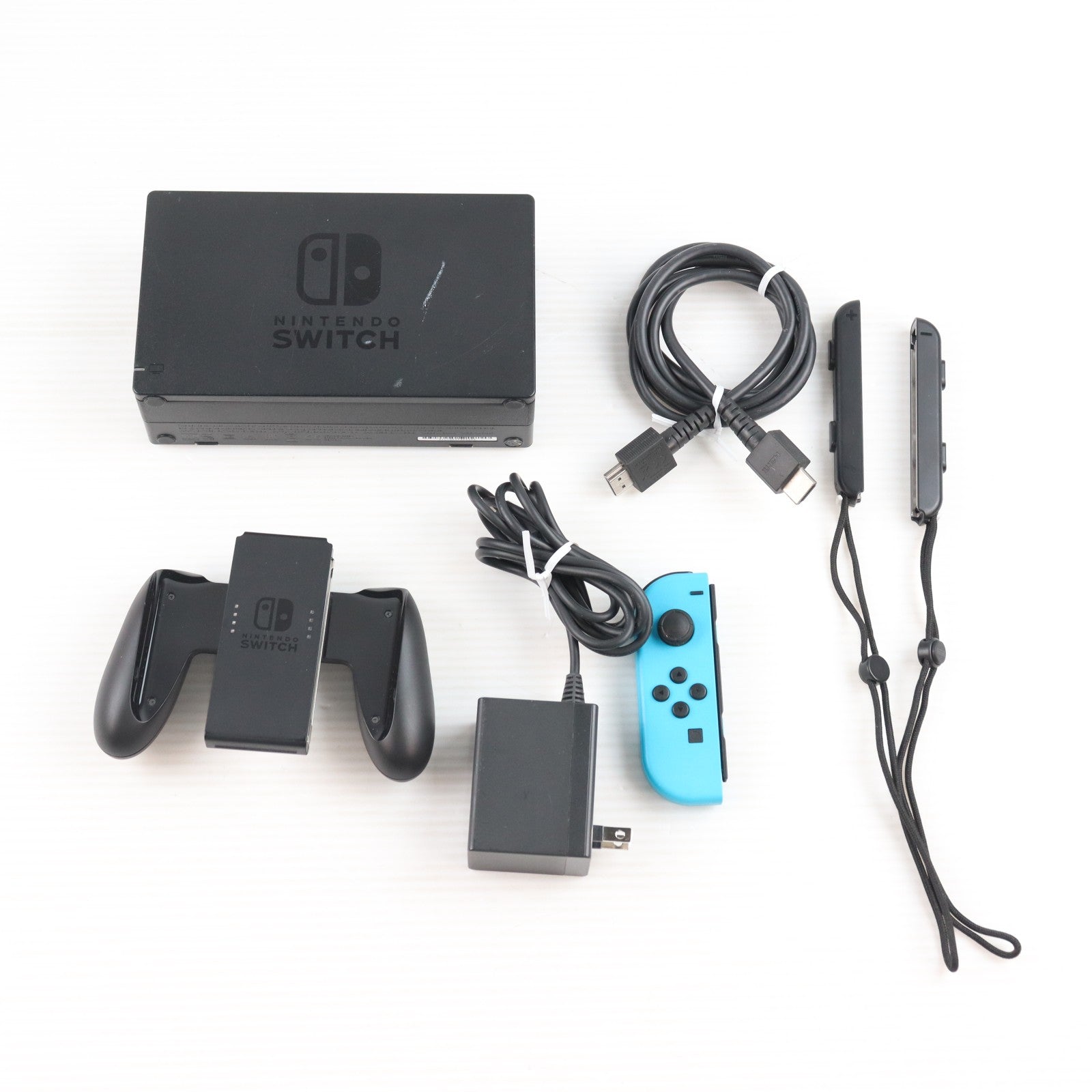【中古即納】[Switch] (本体) Nintendo Switch(ニンテンドースイッチ) Joy-Con(L) ネオンブルー/(R) ネオンレッド 任天堂(HAD-S-KABAA)(20190830)
