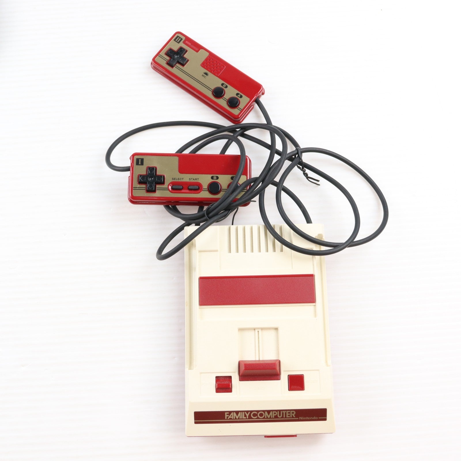 【中古即納】[FC] (本体) ニンテンドークラシックミニ ファミリーコンピュータ 任天堂(CLV-S-HVCC)(20161110)