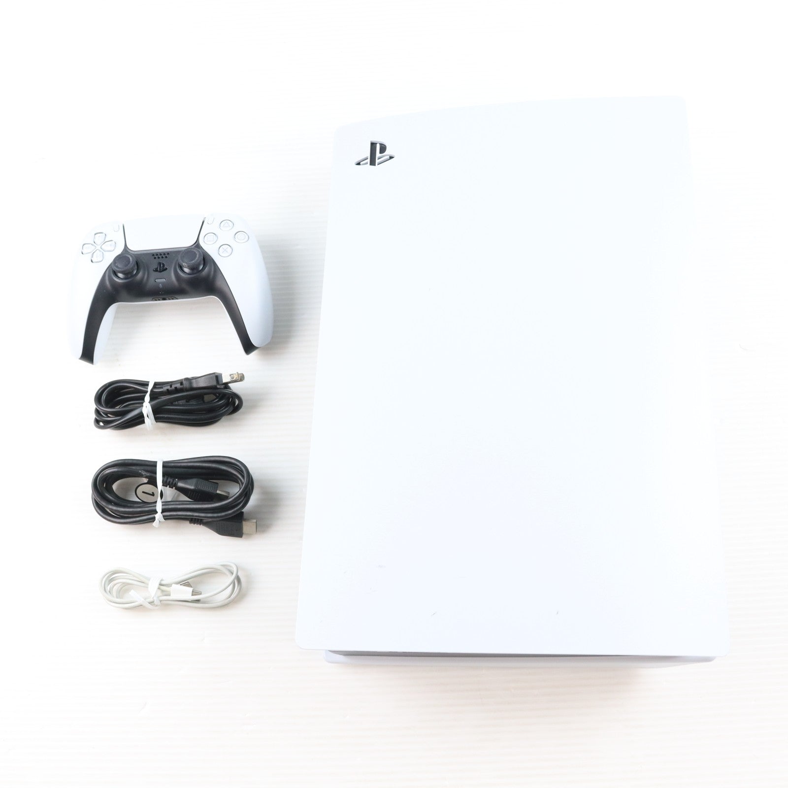 【中古即納】[PS5] (本体) PlayStation 5(プレイステーション5) SIE(CFI-1100A01)(20210824)