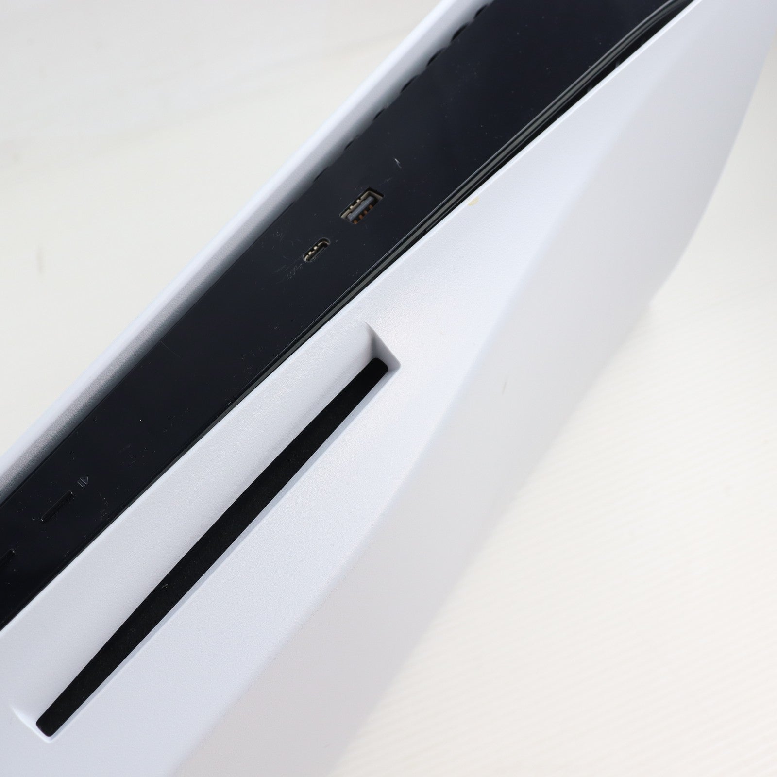 【中古即納】[PS5] (本体) PlayStation 5(プレイステーション5) SIE(CFI-1100A01)(20210824)