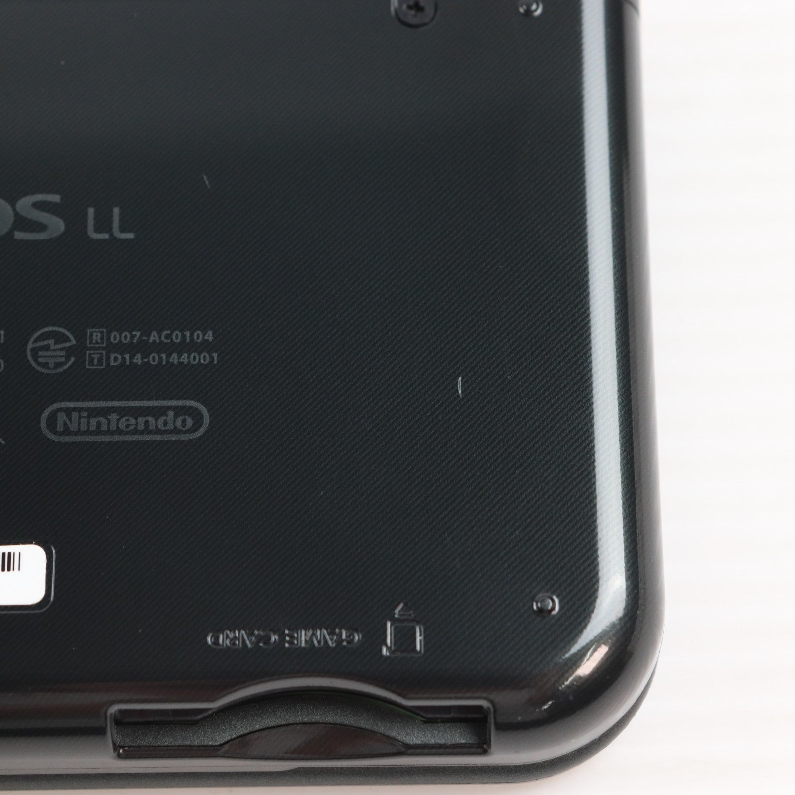 【中古即納】[3DS] (本体) Newニンテンドー3DS LL メタリックブラック 任天堂(RED-S-VAAA)(20141011)