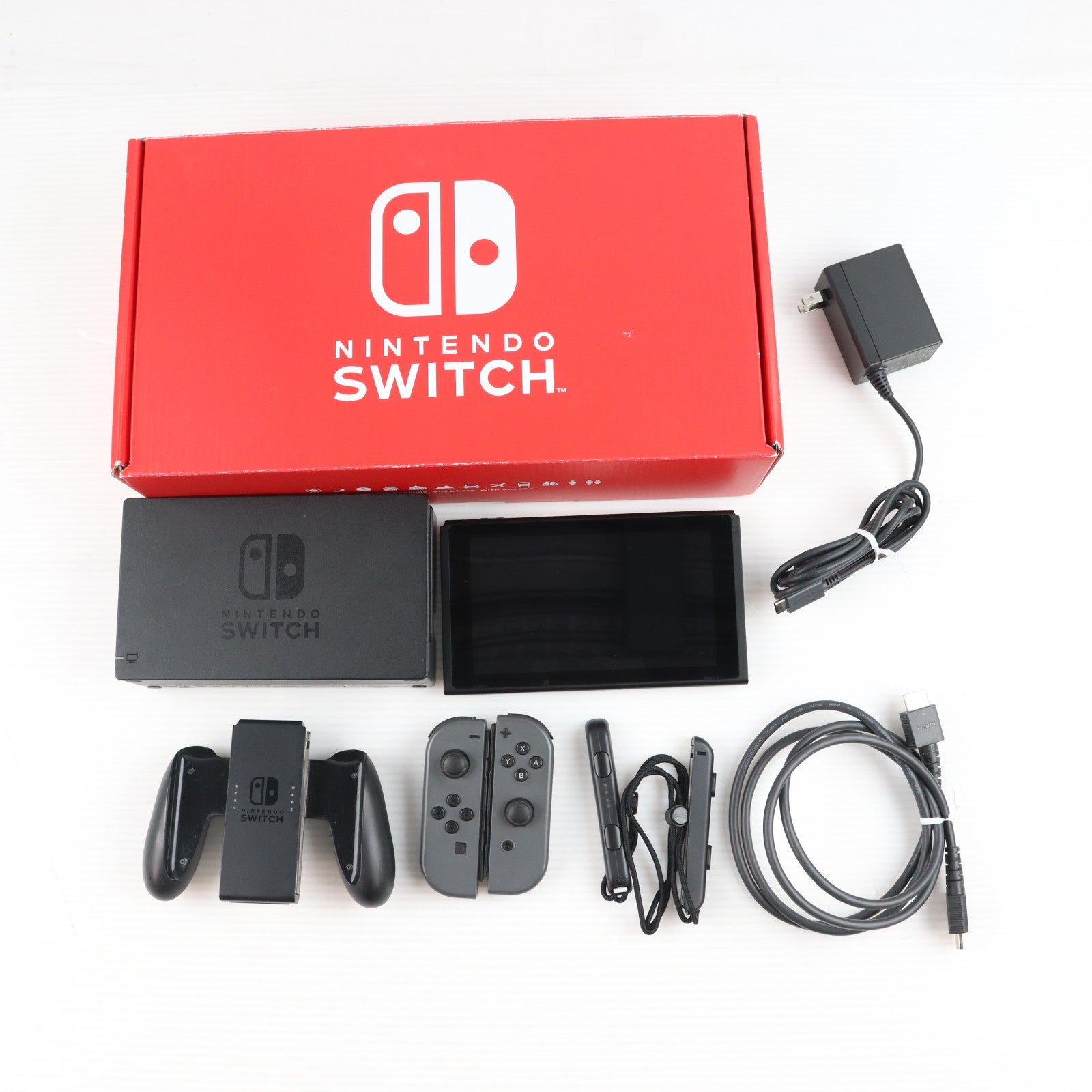 【中古即納】[Switch] (本体) マイニンテンドーストア限定 (新型)Nintendo Switch(ニンテンドースイッチ) カスタマイズ Joy-Con(L)/(R) グレー Joy-Conストラップ ブラック 任天堂(HAD-S-KAYAA)(20190830)
