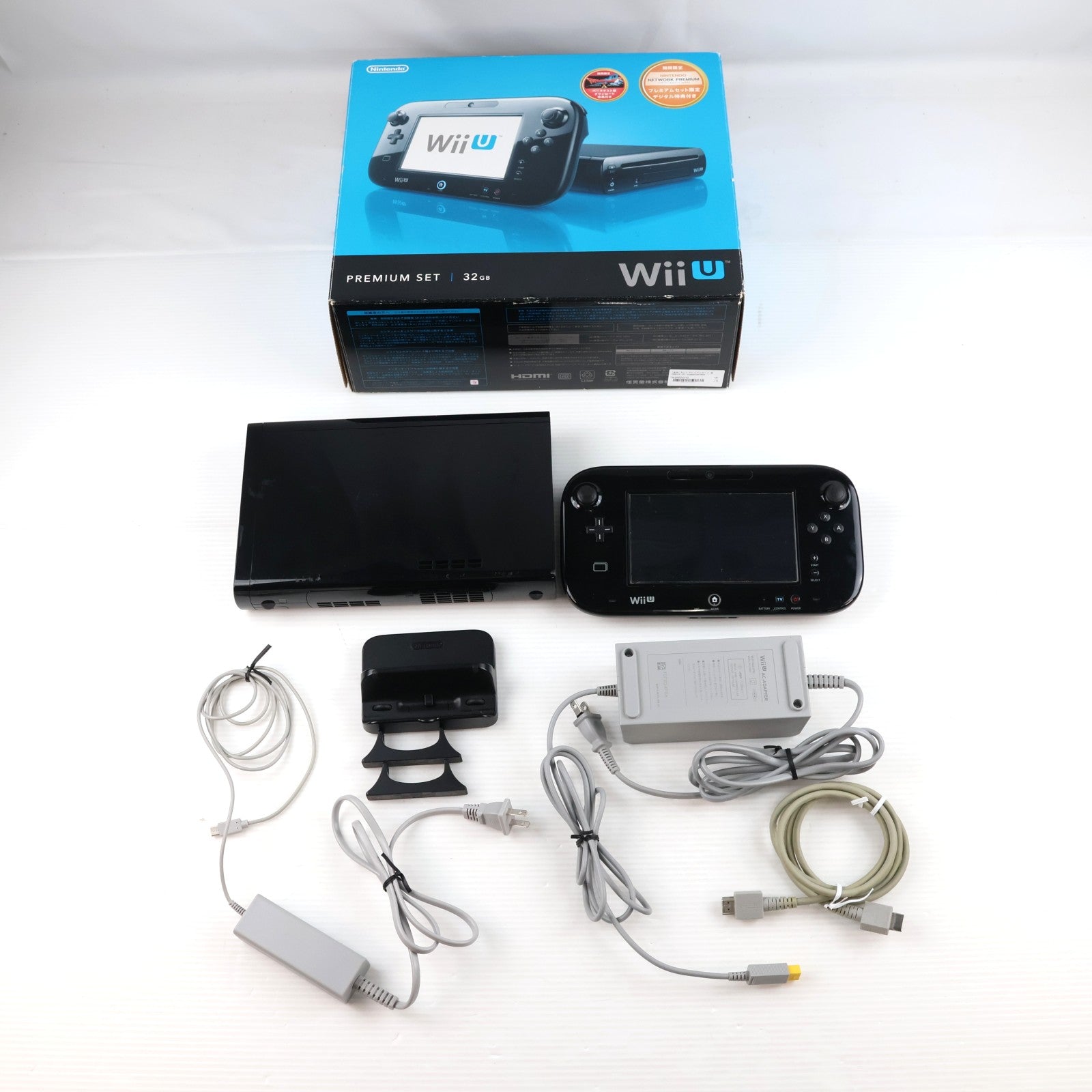 【中古即納】[WiiU] (本体) Wii U プレミアムセット 黒 PREMIUM SET kuro(本体メモリー32GB) 任天堂(WUP-S-KAFC)(20121208)