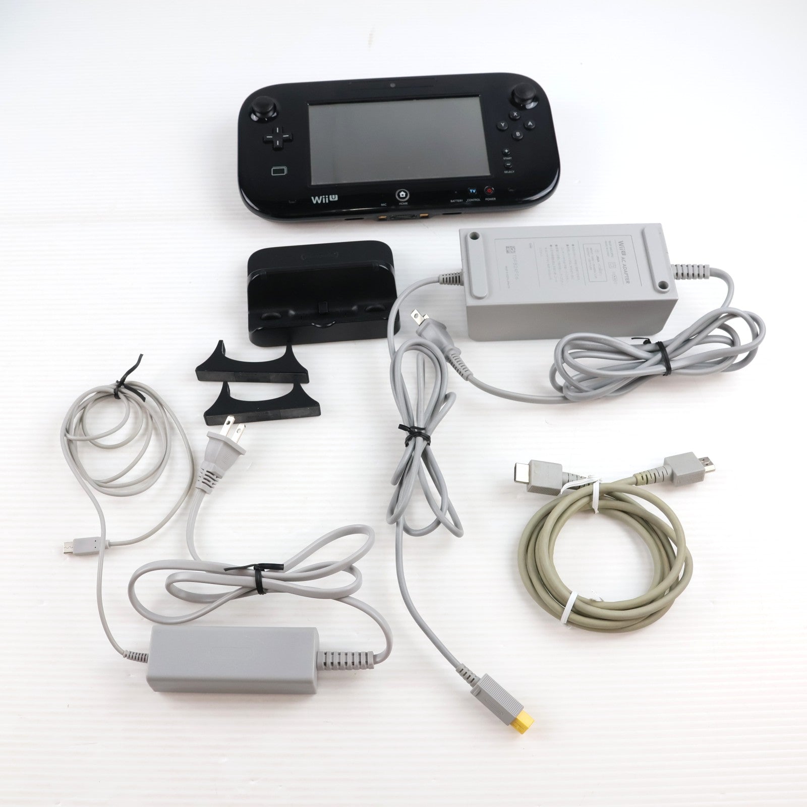 【中古即納】[WiiU] (本体) Wii U プレミアムセット 黒 PREMIUM SET kuro(本体メモリー32GB) 任天堂(WUP-S-KAFC)(20121208)