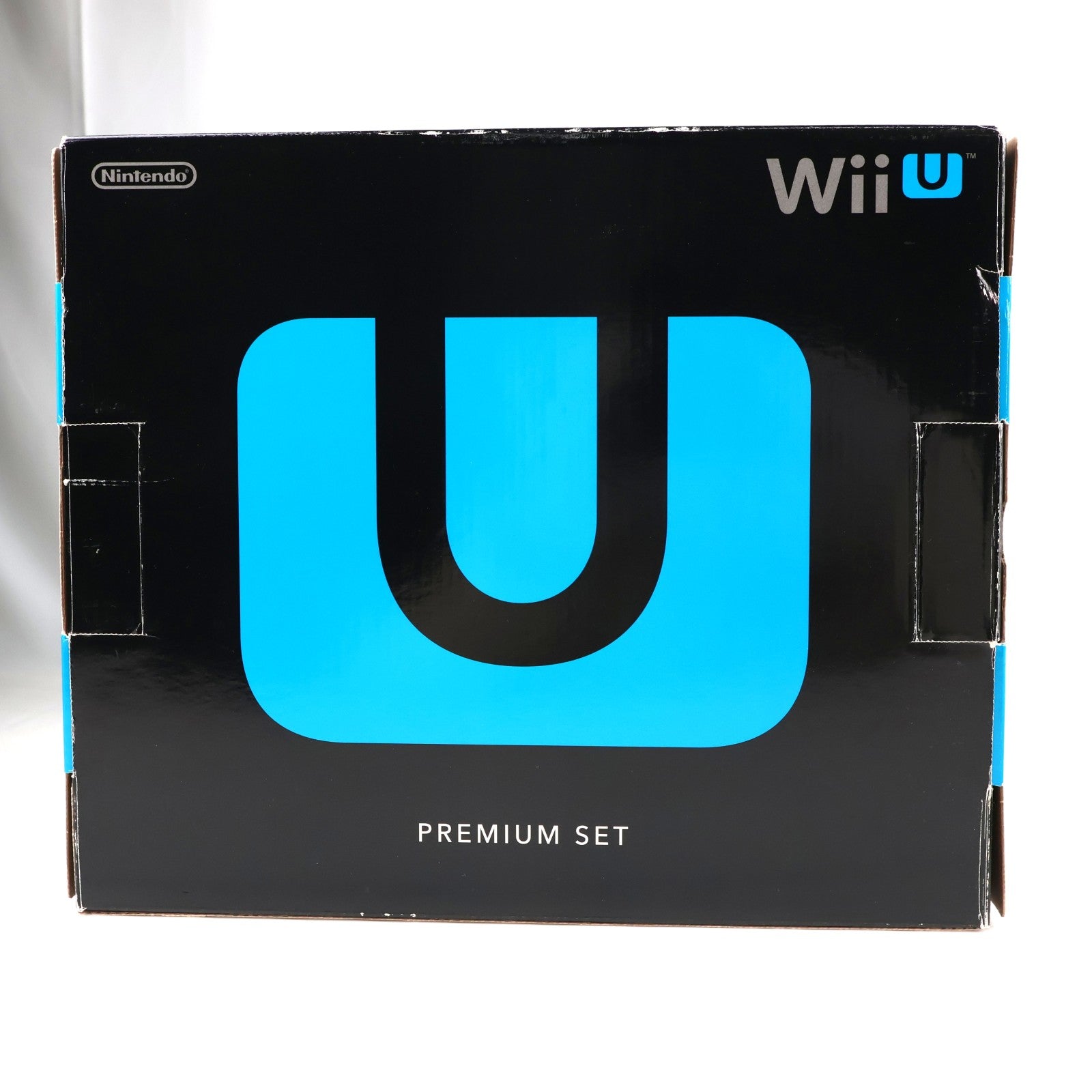 【中古即納】[WiiU] (本体) Wii U プレミアムセット 黒 PREMIUM SET kuro(本体メモリー32GB) 任天堂(WUP-S-KAFC)(20121208)