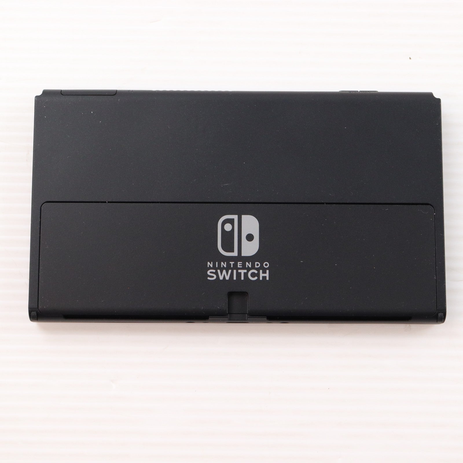 【中古即納】[Switch] (本体) Nintendo Switch(ニンテンドースイッチ) 有機ELモデル Joy-Con(L)/R ホワイト 任天堂(HEG-S-KAAAA)(20211008)