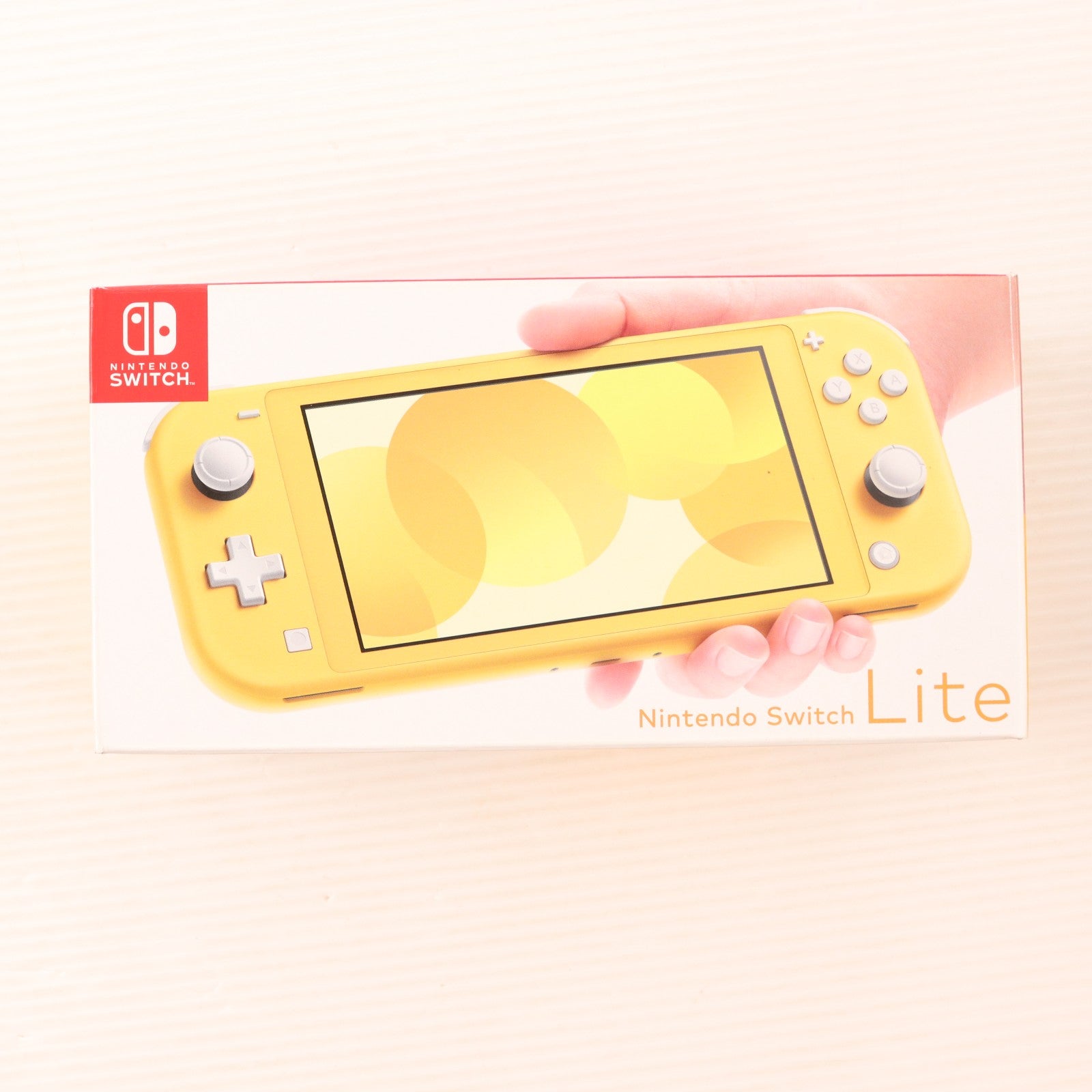 【中古即納】[Switch] (本体) Nintendo Switch Lite(ニンテンドースイッチライト) イエロー 任天堂(HDH-S-YAZAA)(20190920)