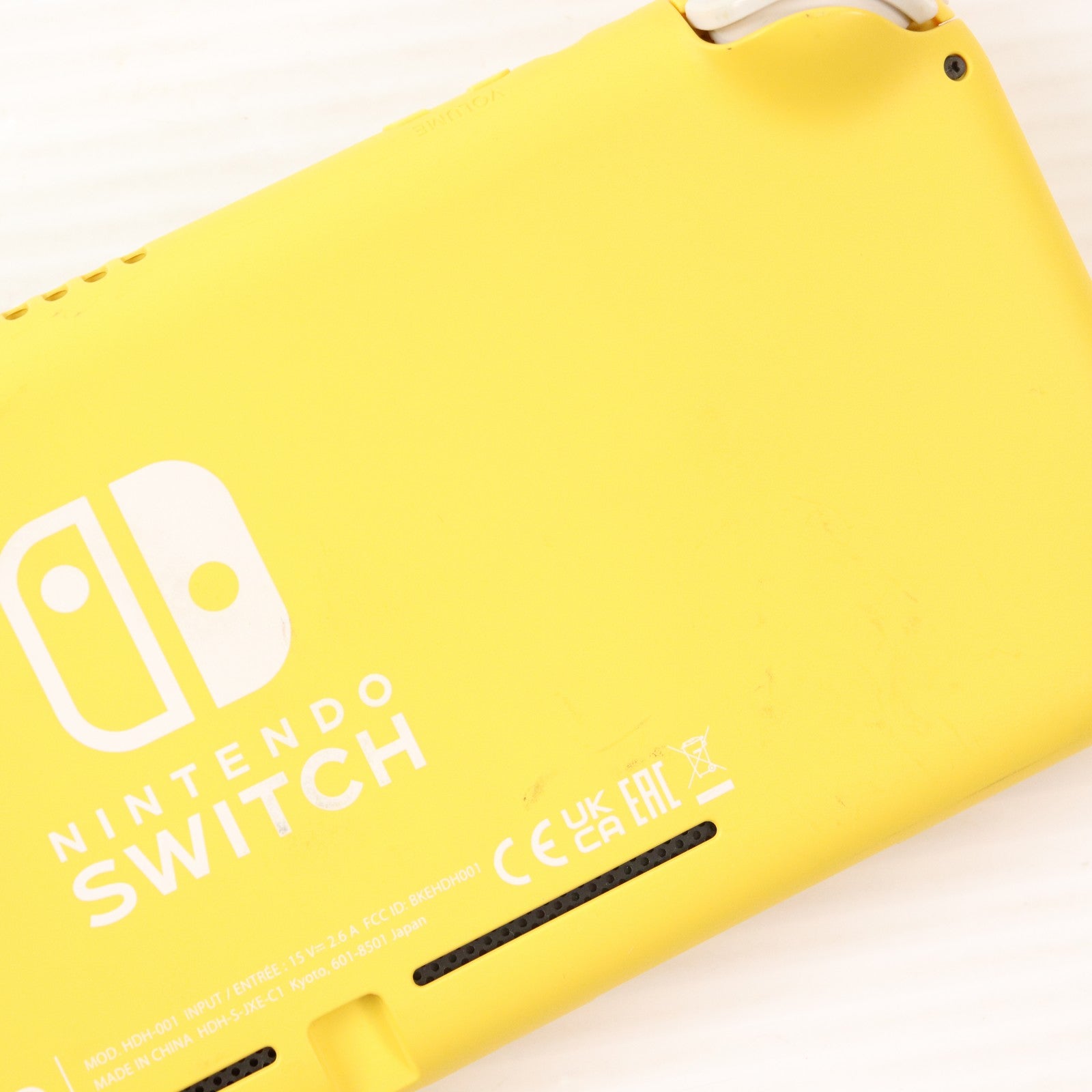【中古即納】[Switch] (本体) Nintendo Switch Lite(ニンテンドースイッチライト) イエロー 任天堂(HDH-S-YAZAA)(20190920)