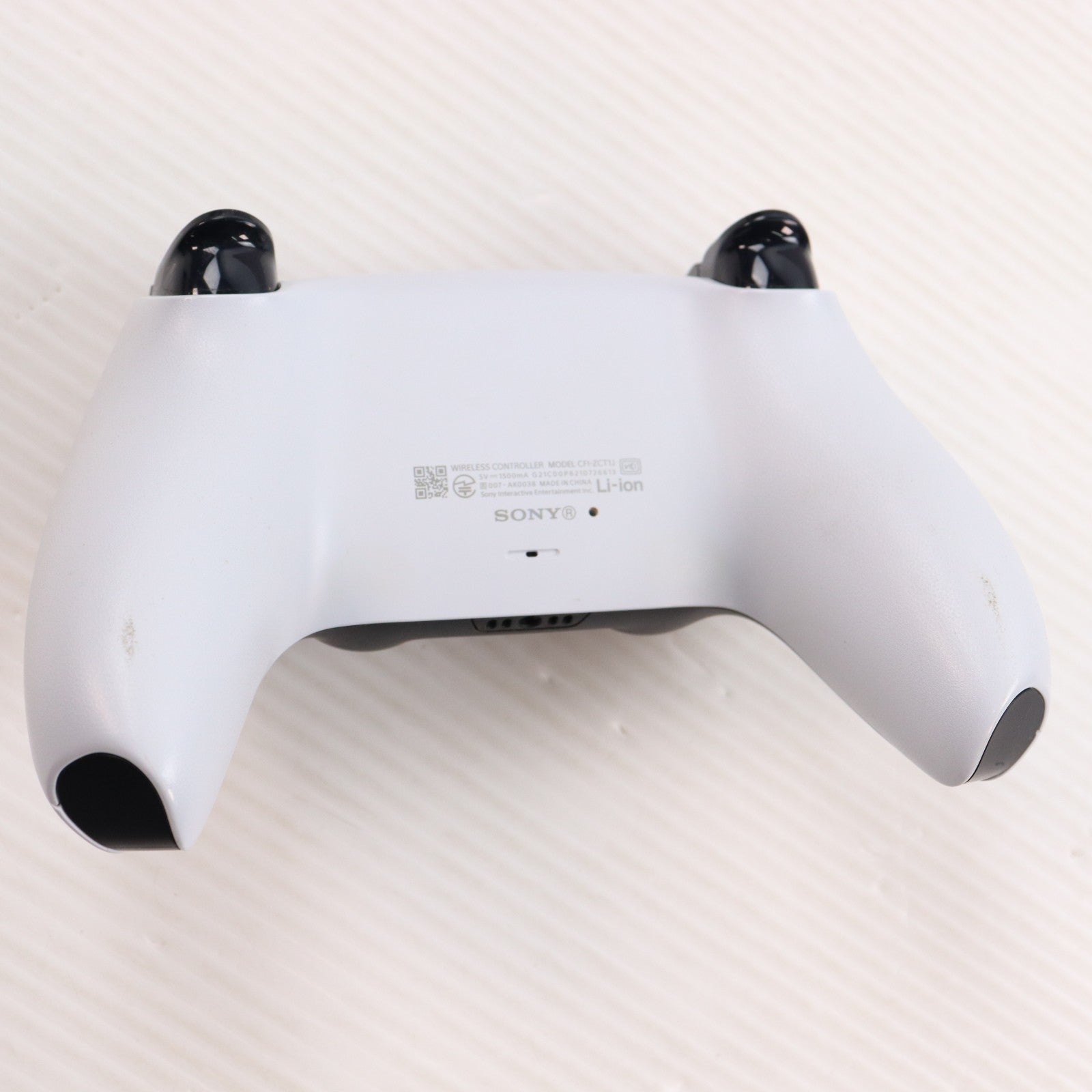 【中古即納】[PS5] (本体) PlayStation 5(プレイステーション5) SIE(CFI-1100A01)(20210824)