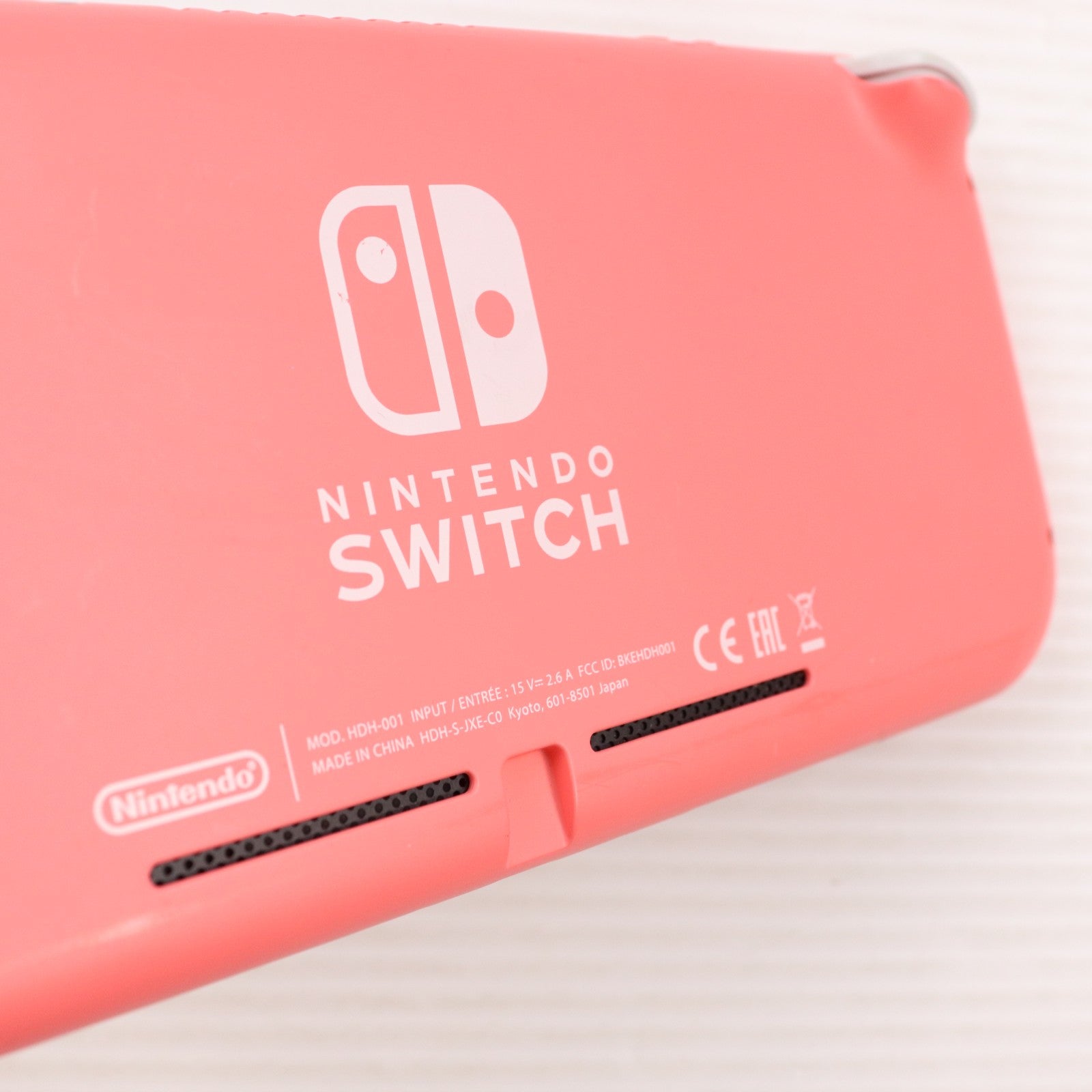 【中古即納】[Switch] (本体) Nintendo Switch Lite(ニンテンドースイッチライト) コーラル 任天堂(HDH-S-PAZAA)(20200320)