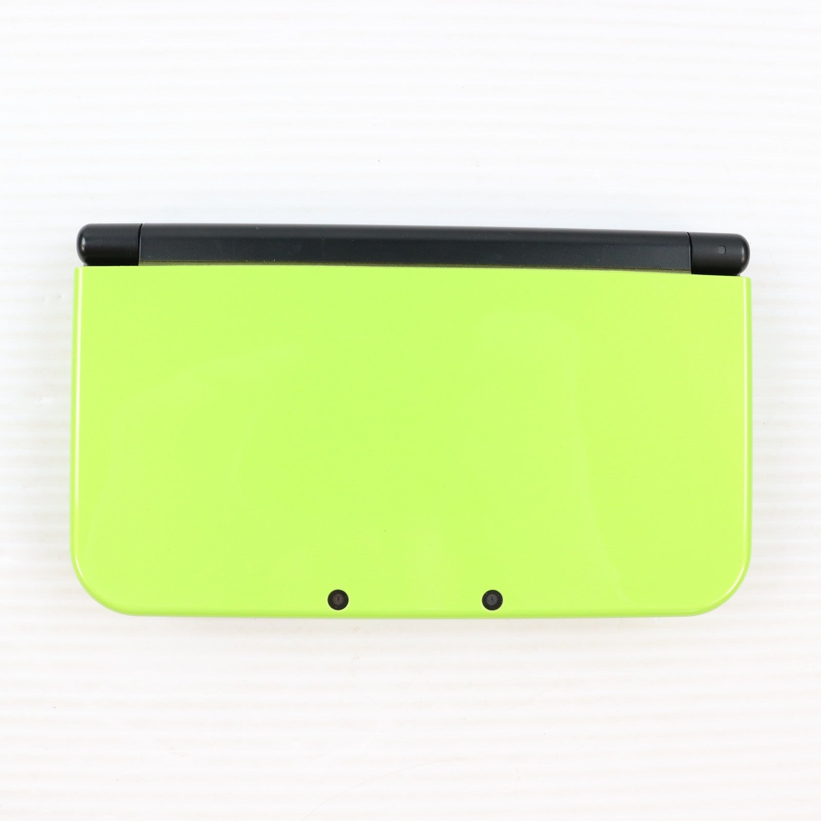 【中古即納】[3DS] (本体) Newニンテンドー3DS LL ライム×ブラック 任天堂(RED-S-MAAA)(20160609)